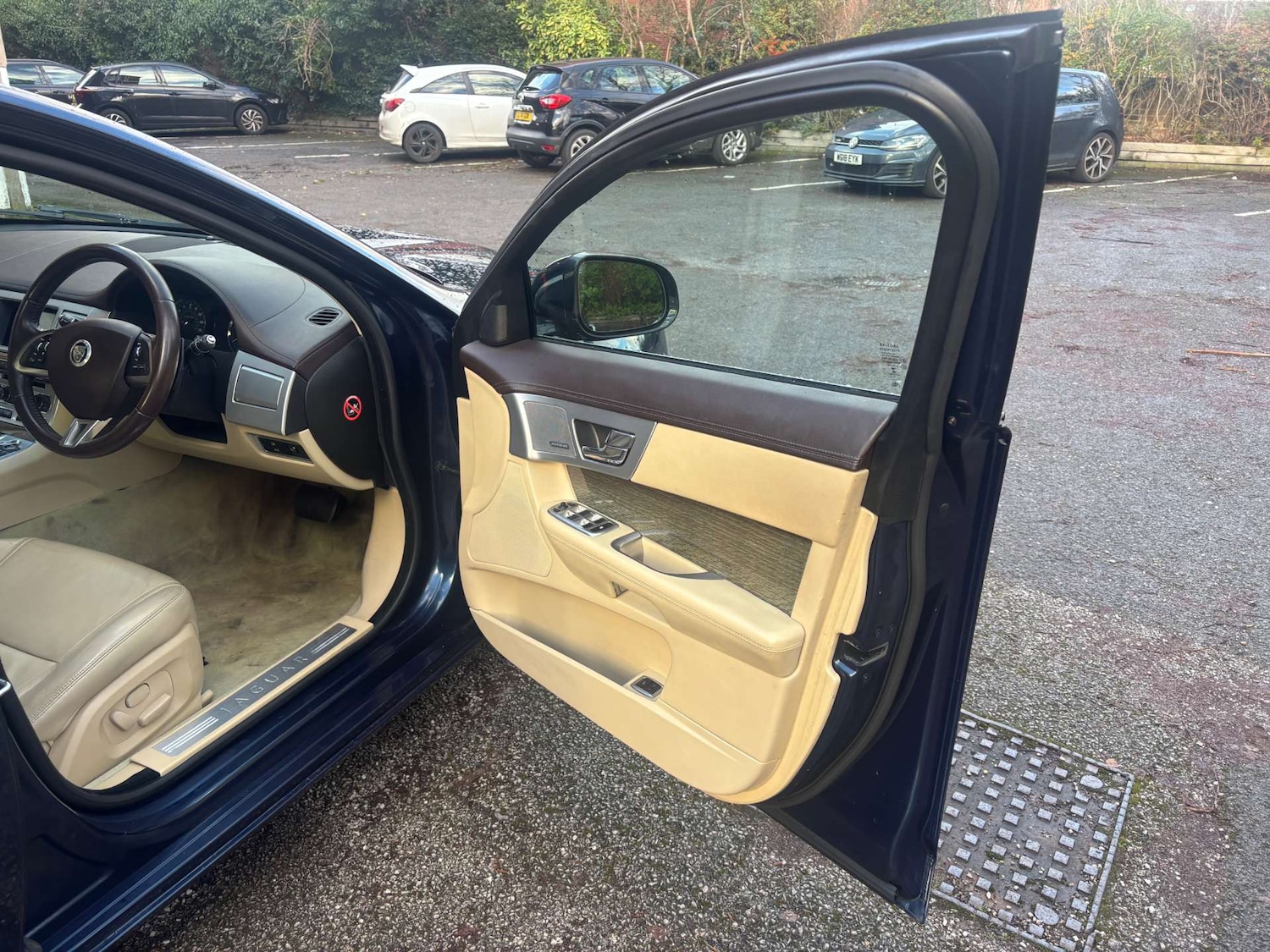 Used Jaguar XF 2013 for sale - 77073371: Photo 32