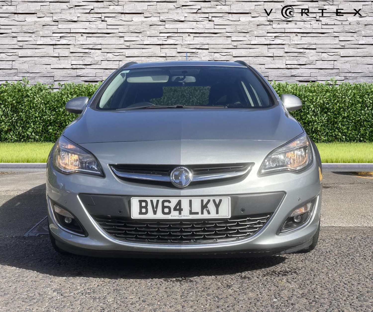 Used Vauxhall Astra 2015 for sale - 76091311: Photo 2