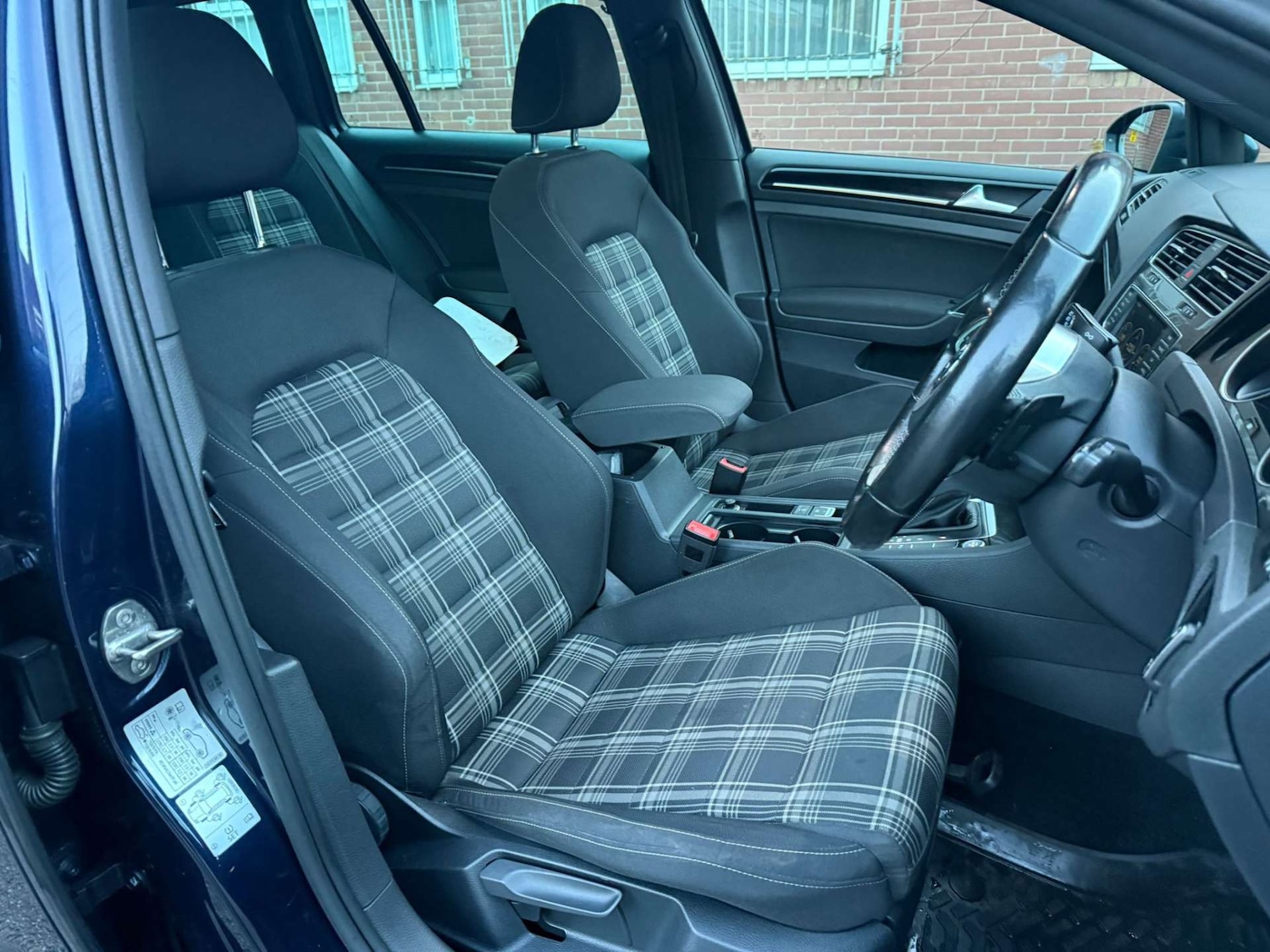 Used Volkswagen Golf 2016 for sale - 77148675: Photo 33