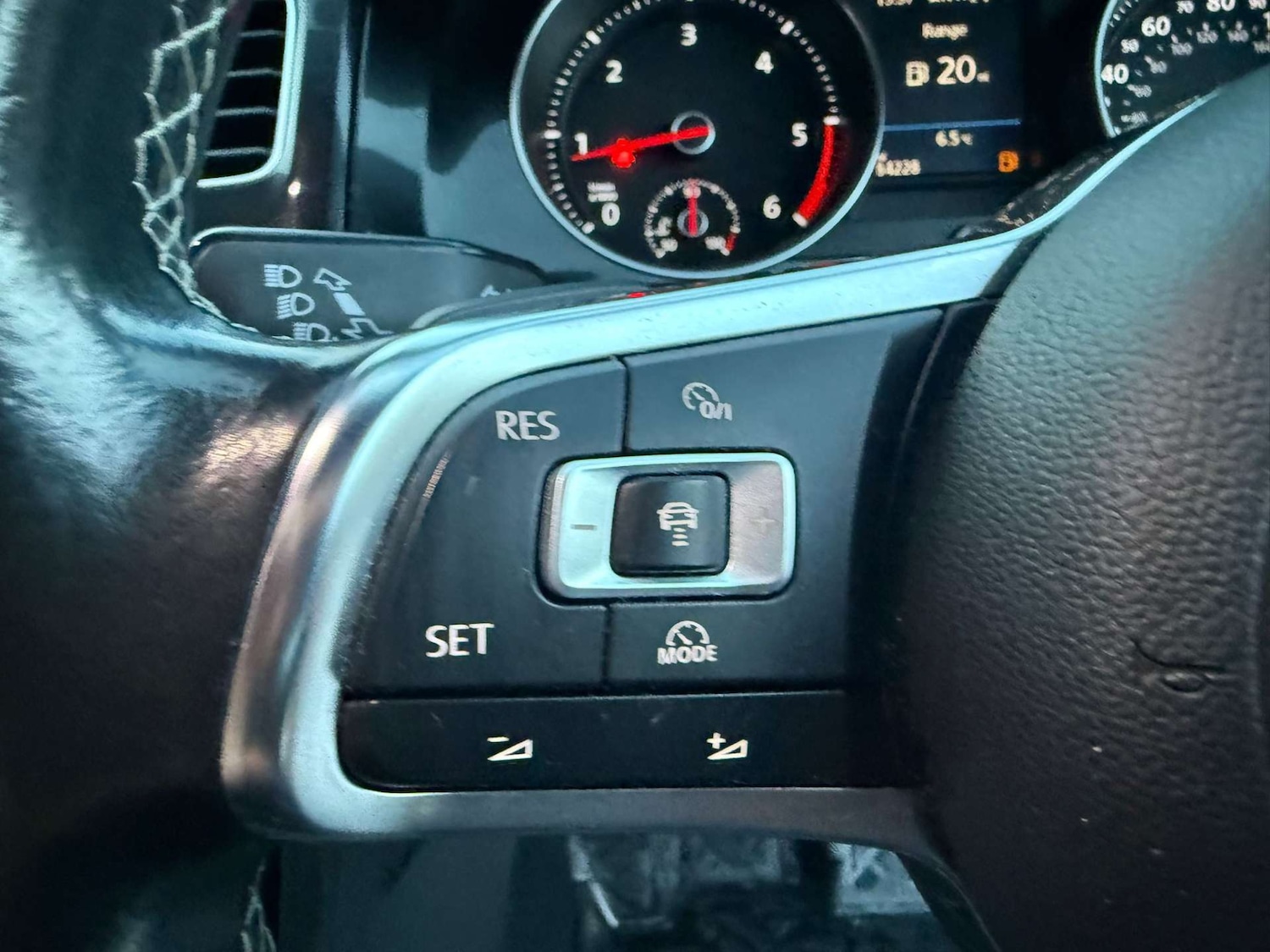 Used Volkswagen Golf 2016 for sale - 77148675: Photo 40