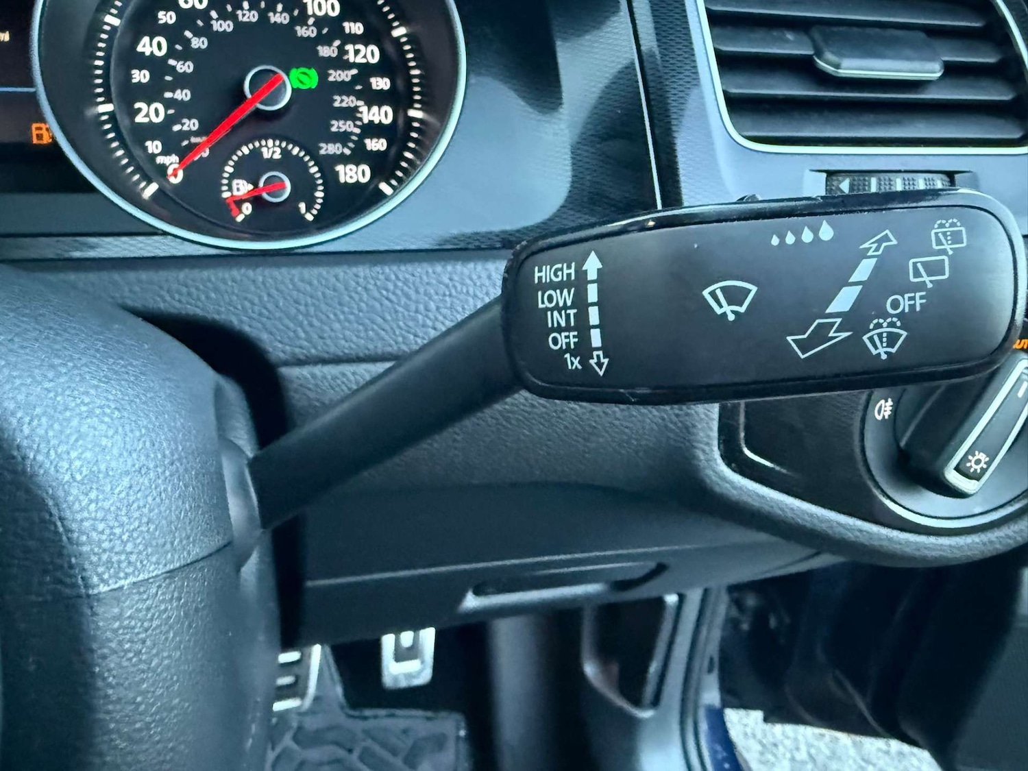 Used Volkswagen Golf 2016 for sale - 77148675: Photo 41