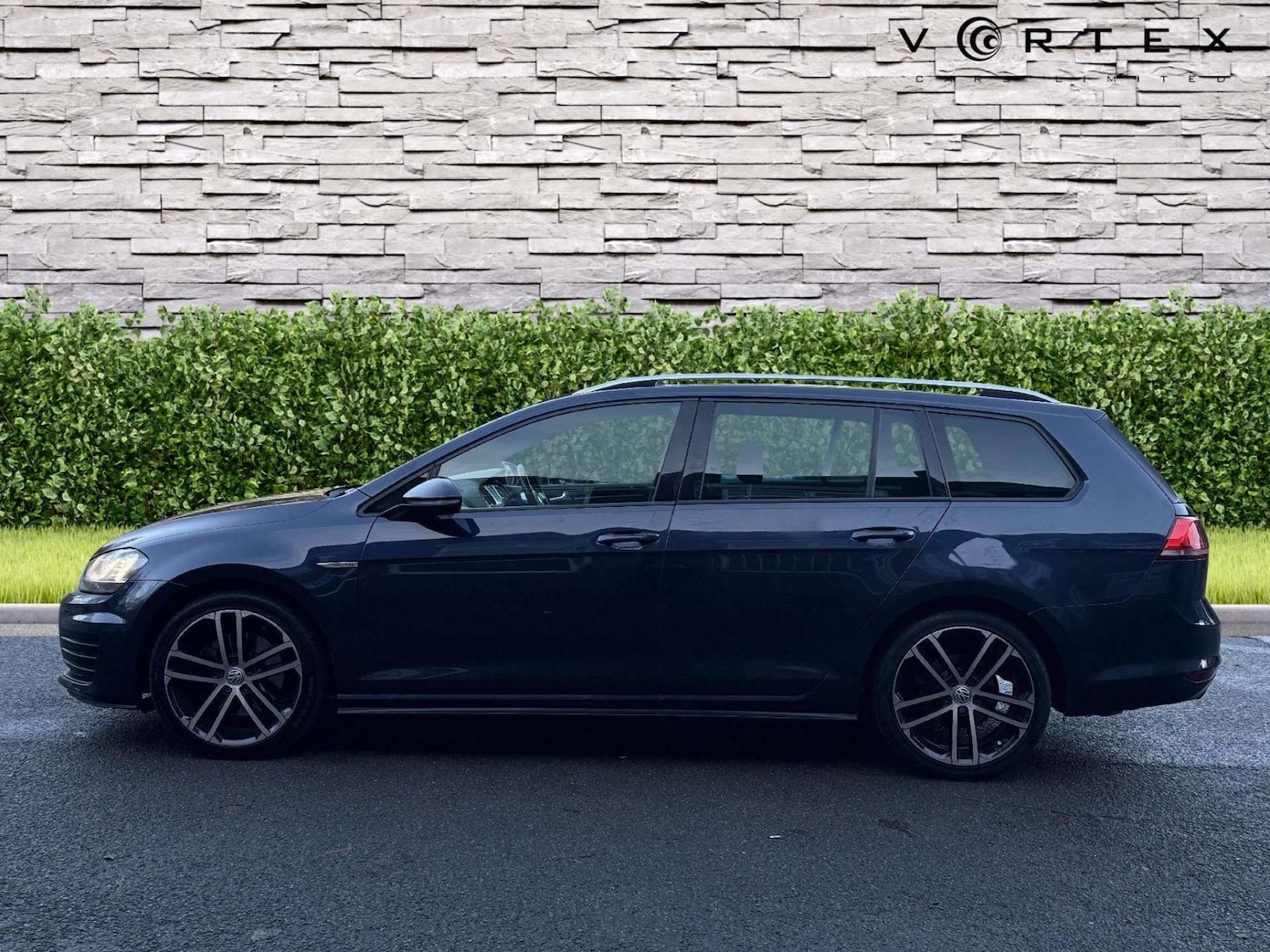 Used Volkswagen Golf 2016 for sale - 77148675: Photo 5