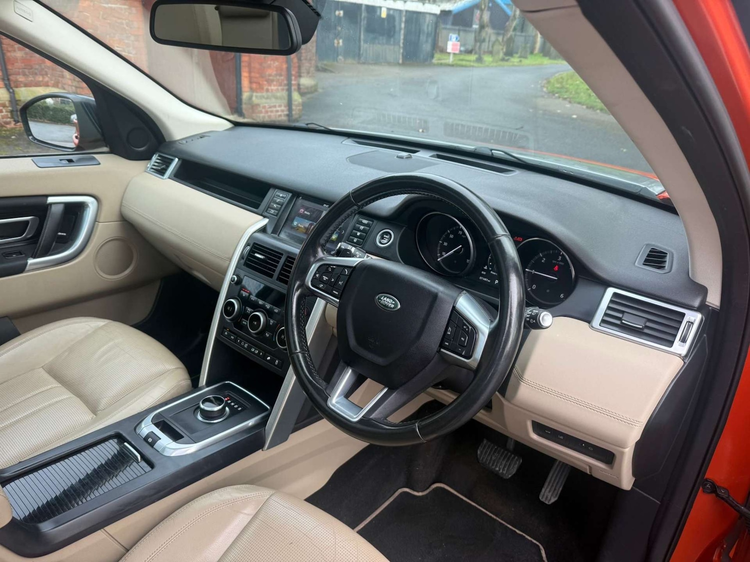 Used Land Rover Discovery Sport 2016 for sale - 77667864: Photo 25