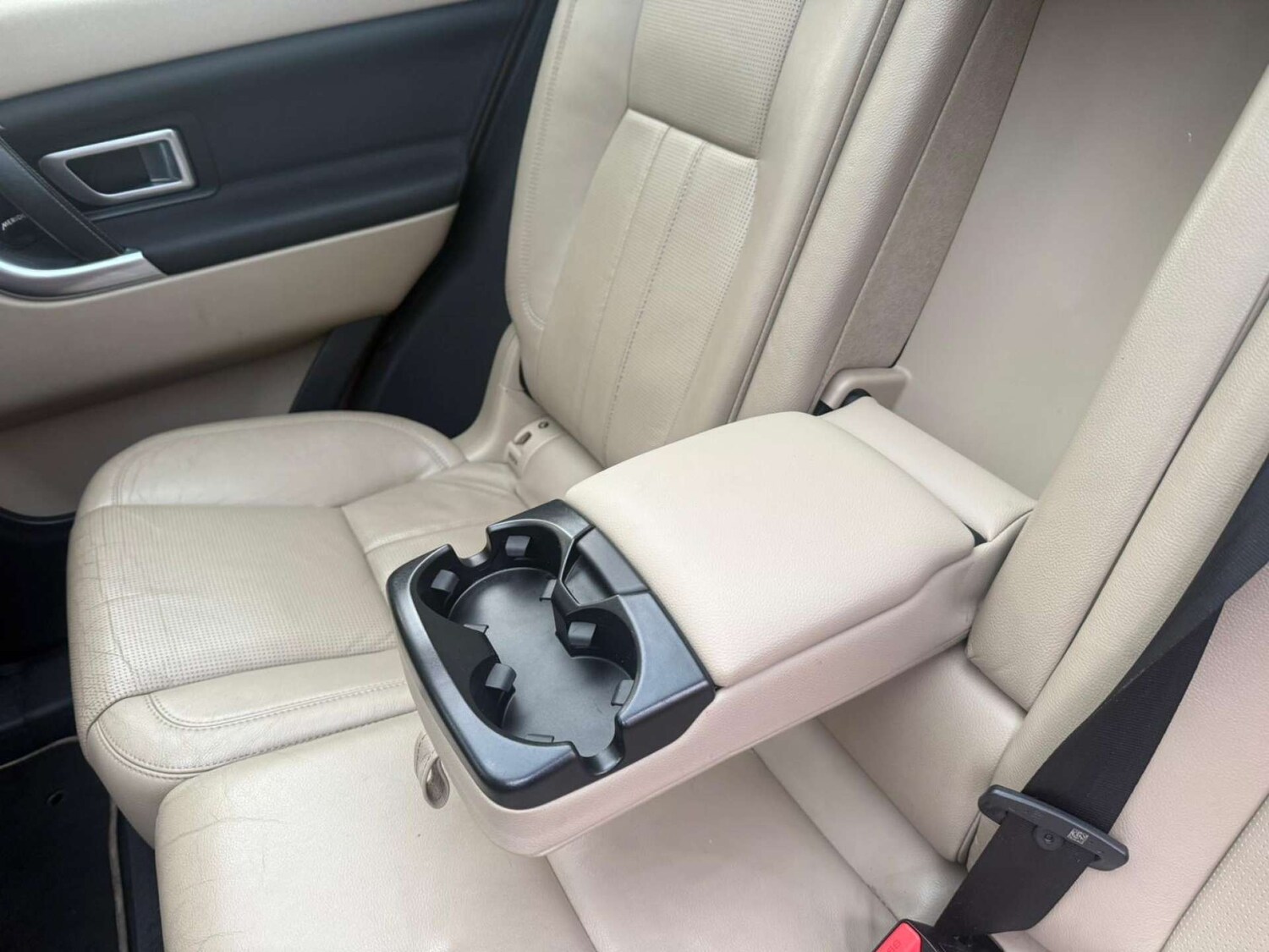 Used Land Rover Discovery Sport 2016 for sale - 77667864: Photo 38