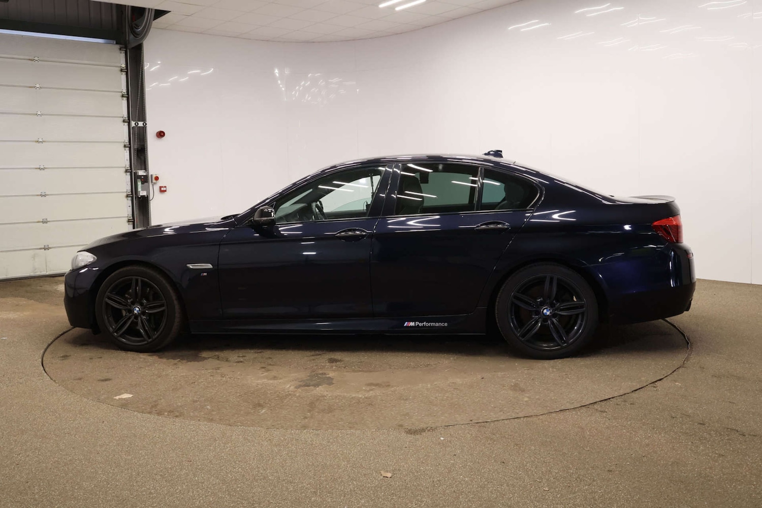 Used BMW 5 Series 2014 for sale - 77920720: Photo 3