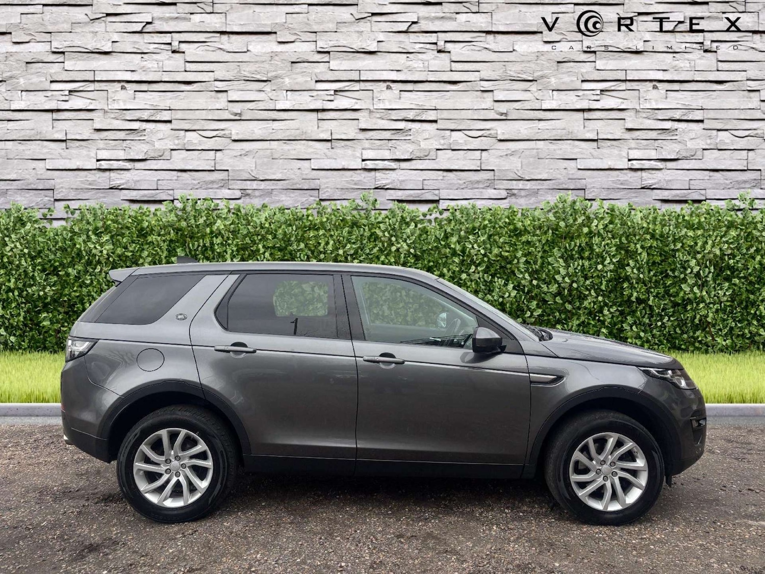 Used Land Rover Discovery Sport 2018 for sale - 77399261: Photo 10