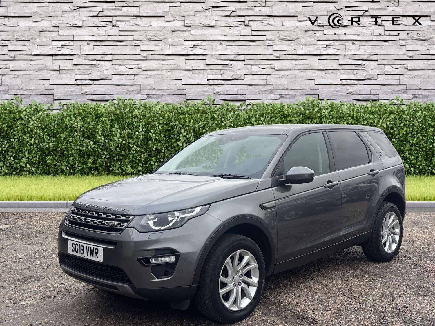 Used Land Rover Discovery Sport 2018 for sale - 77399261: Photo 3