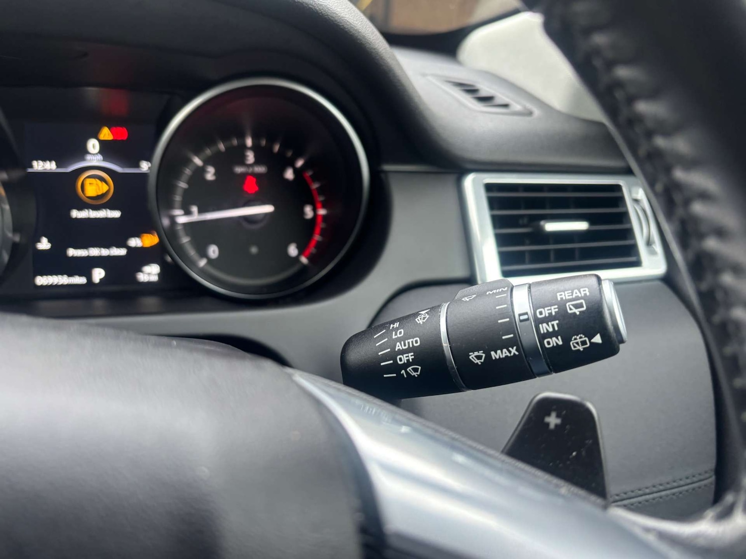 Used Land Rover Discovery Sport 2018 for sale - 77399261: Photo 32