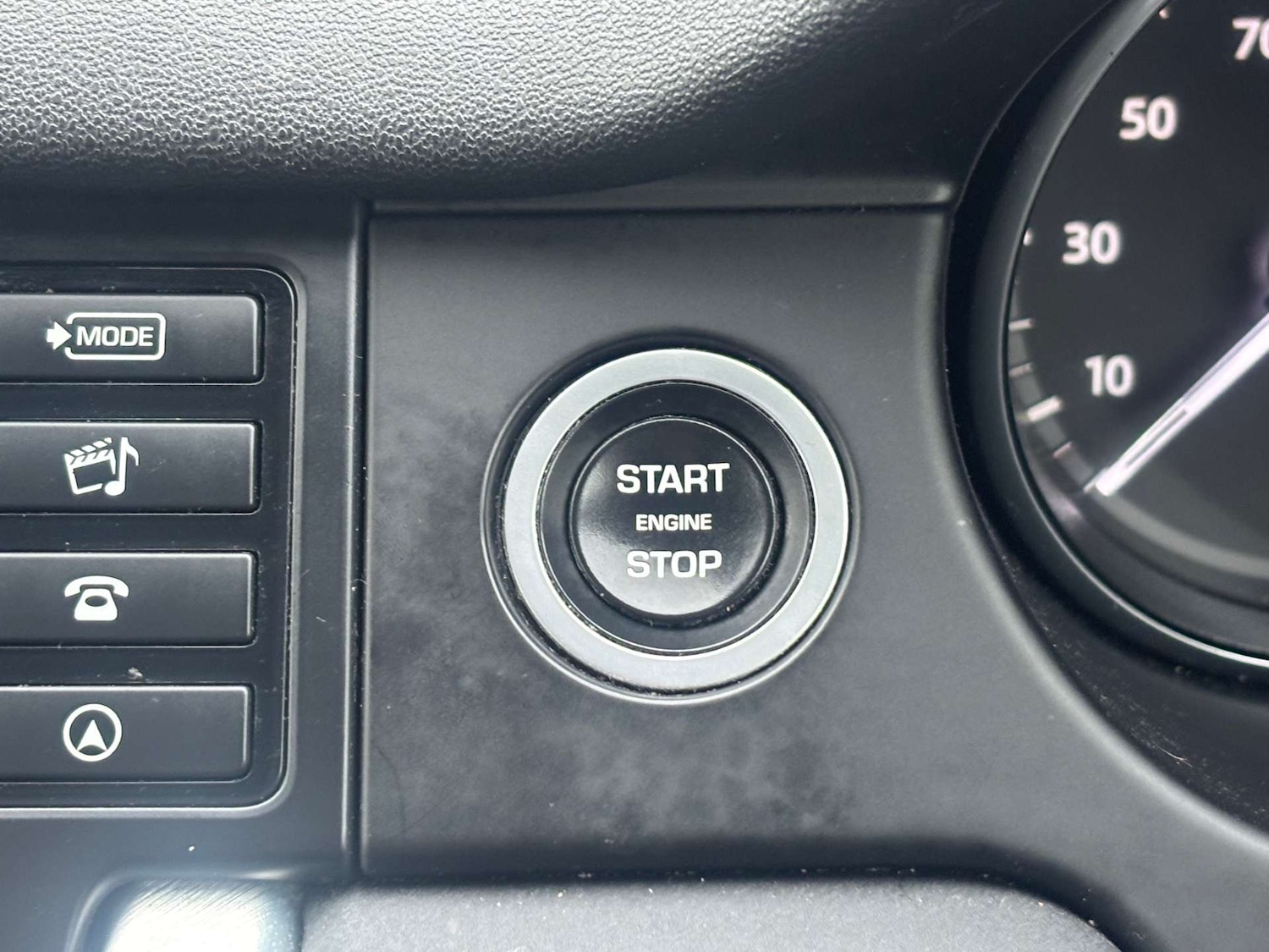 Used Land Rover Discovery Sport 2018 for sale - 77399261: Photo 33