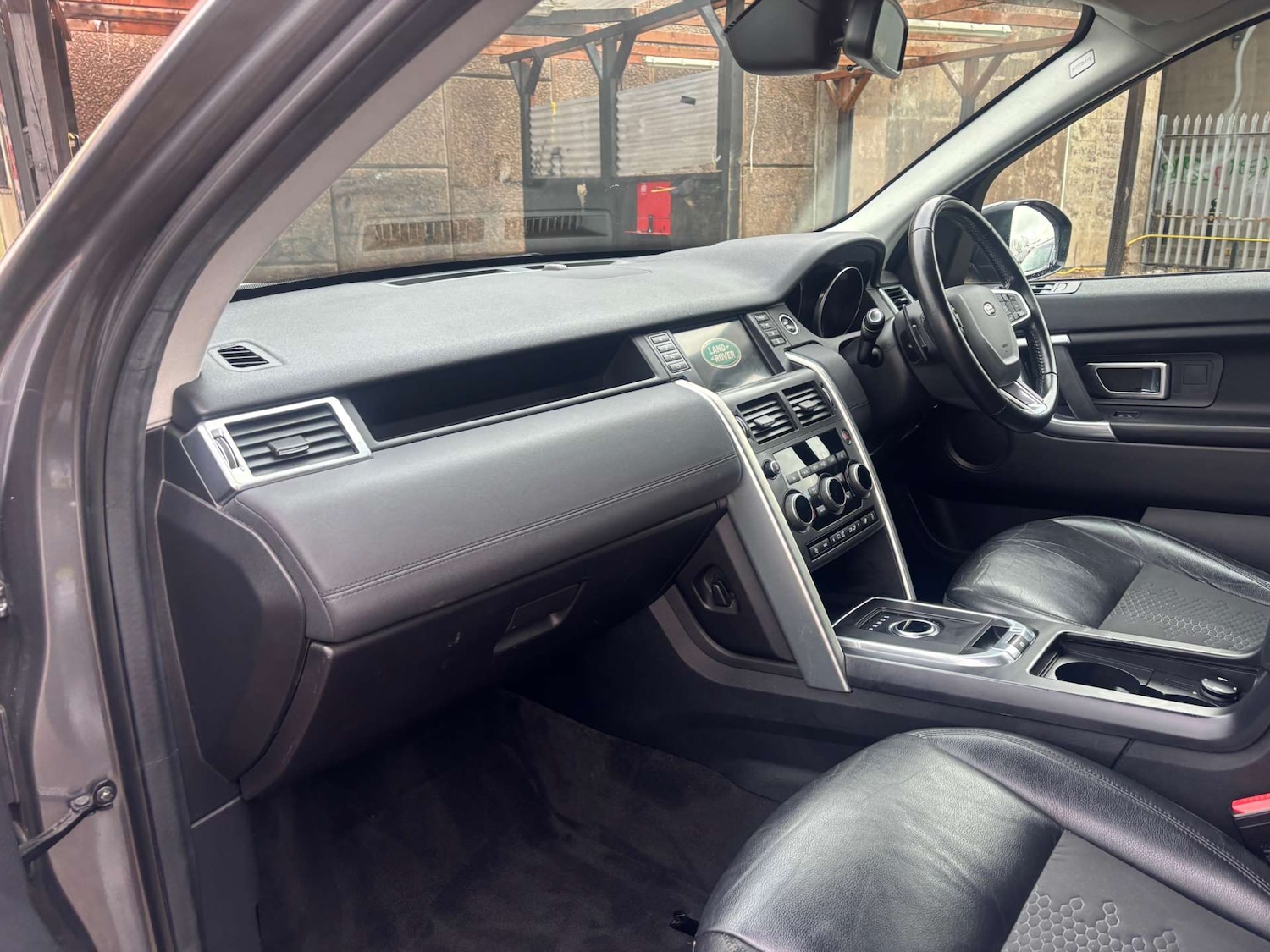 Used Land Rover Discovery Sport 2018 for sale - 77399261: Photo 45