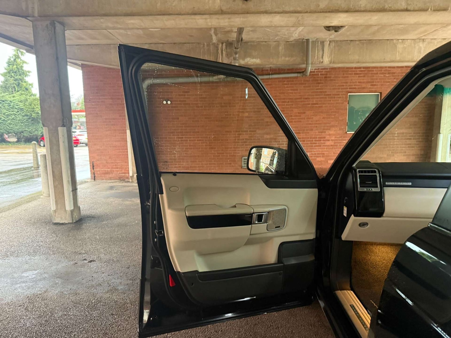 Used Land Rover Range Rover 2011 for sale - 77449499: Photo 13