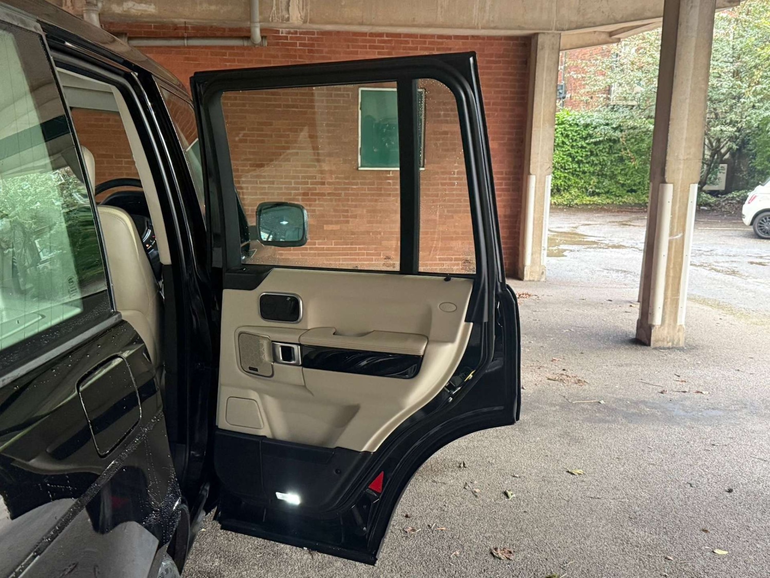 Used Land Rover Range Rover 2011 for sale - 77449499: Photo 16