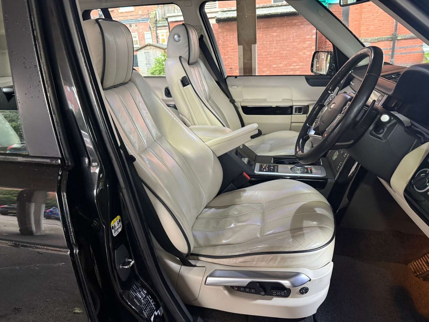 Used Land Rover Range Rover 2011 for sale - 77449499: Photo 33