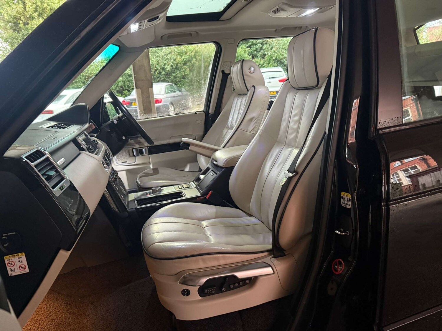 Used Land Rover Range Rover 2011 for sale - 77449499: Photo 35