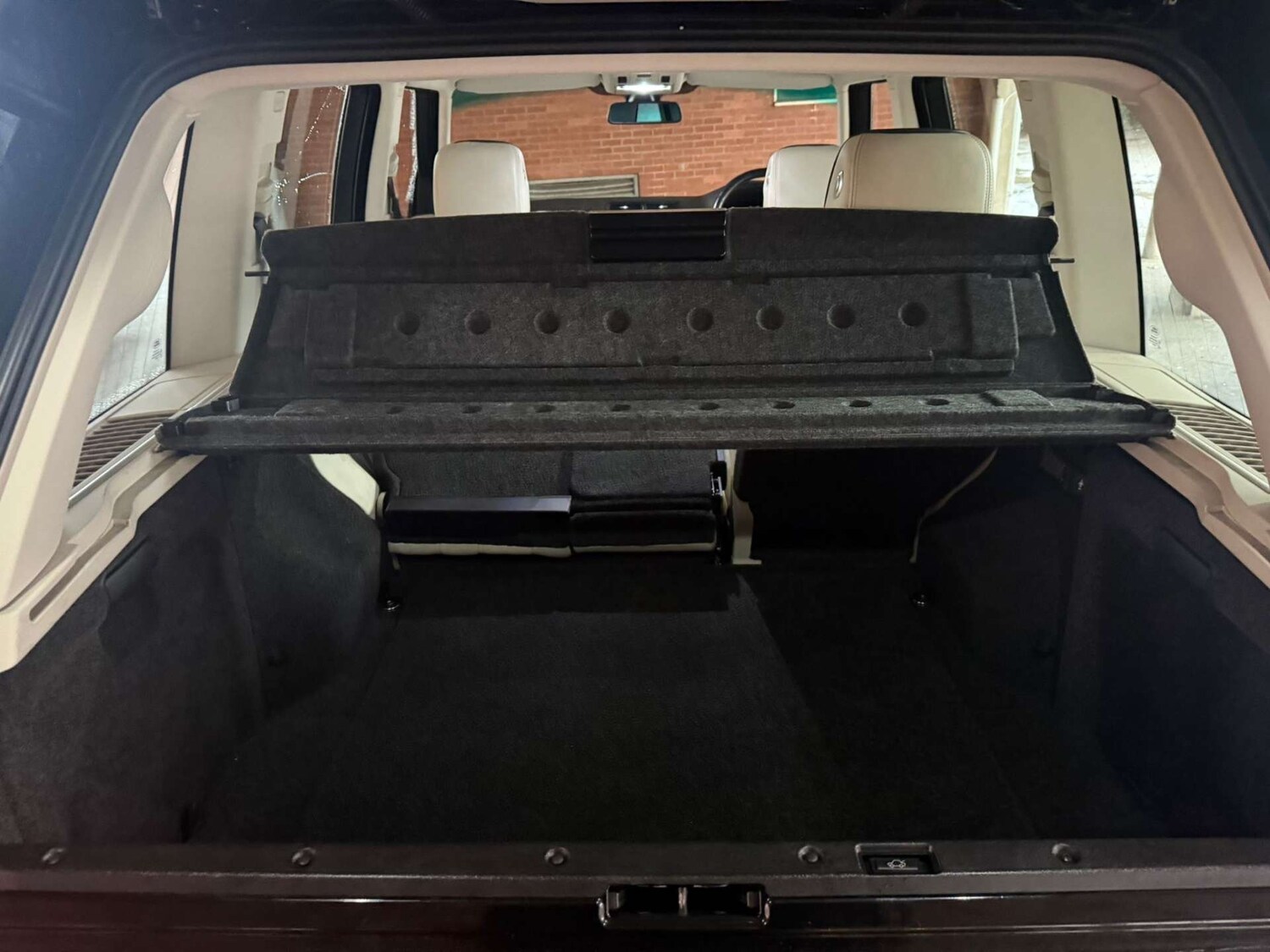 Used Land Rover Range Rover 2011 for sale - 77449499: Photo 43