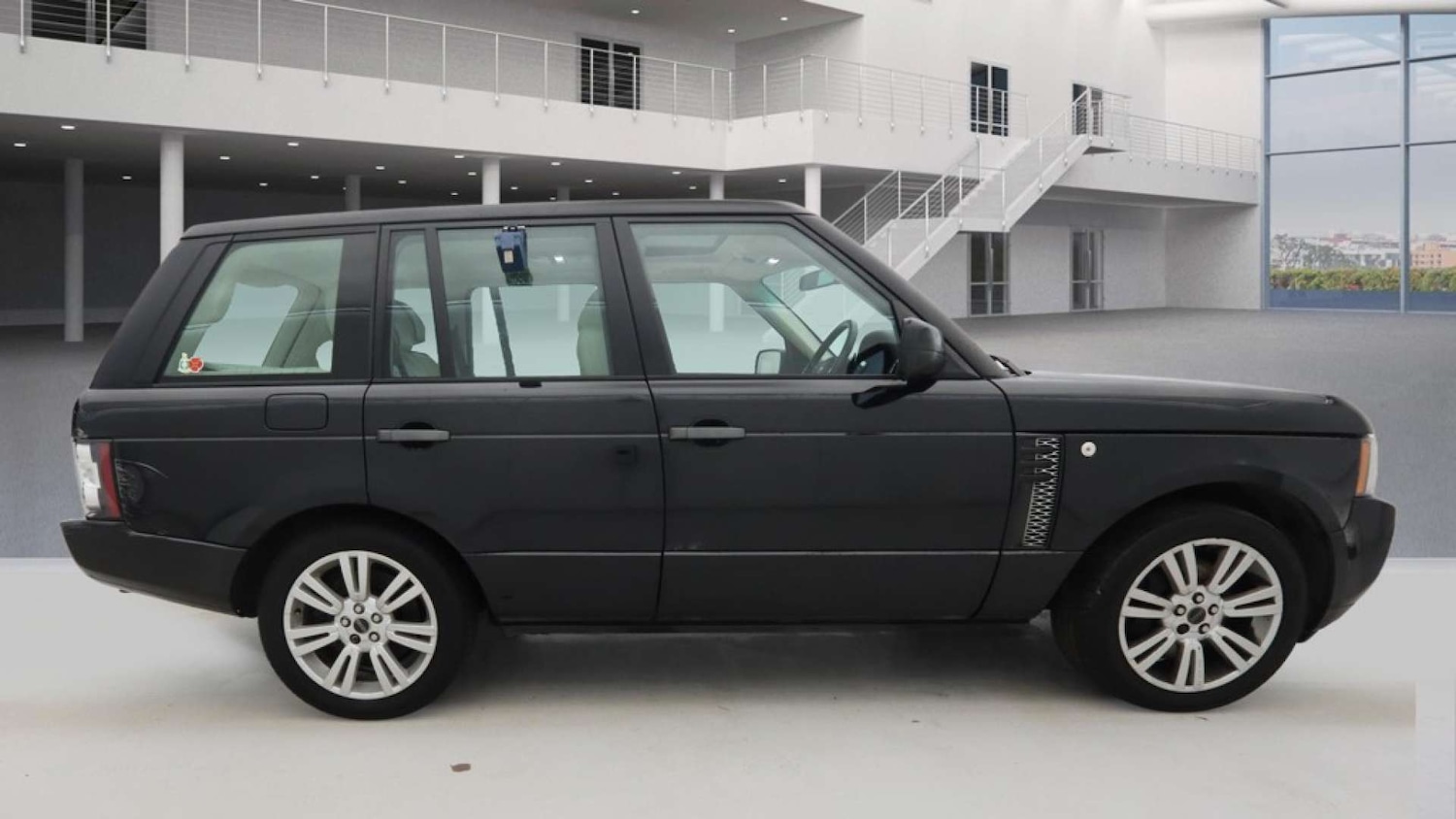 Used Land Rover Range Rover 2011 for sale - 77449499: Photo 5
