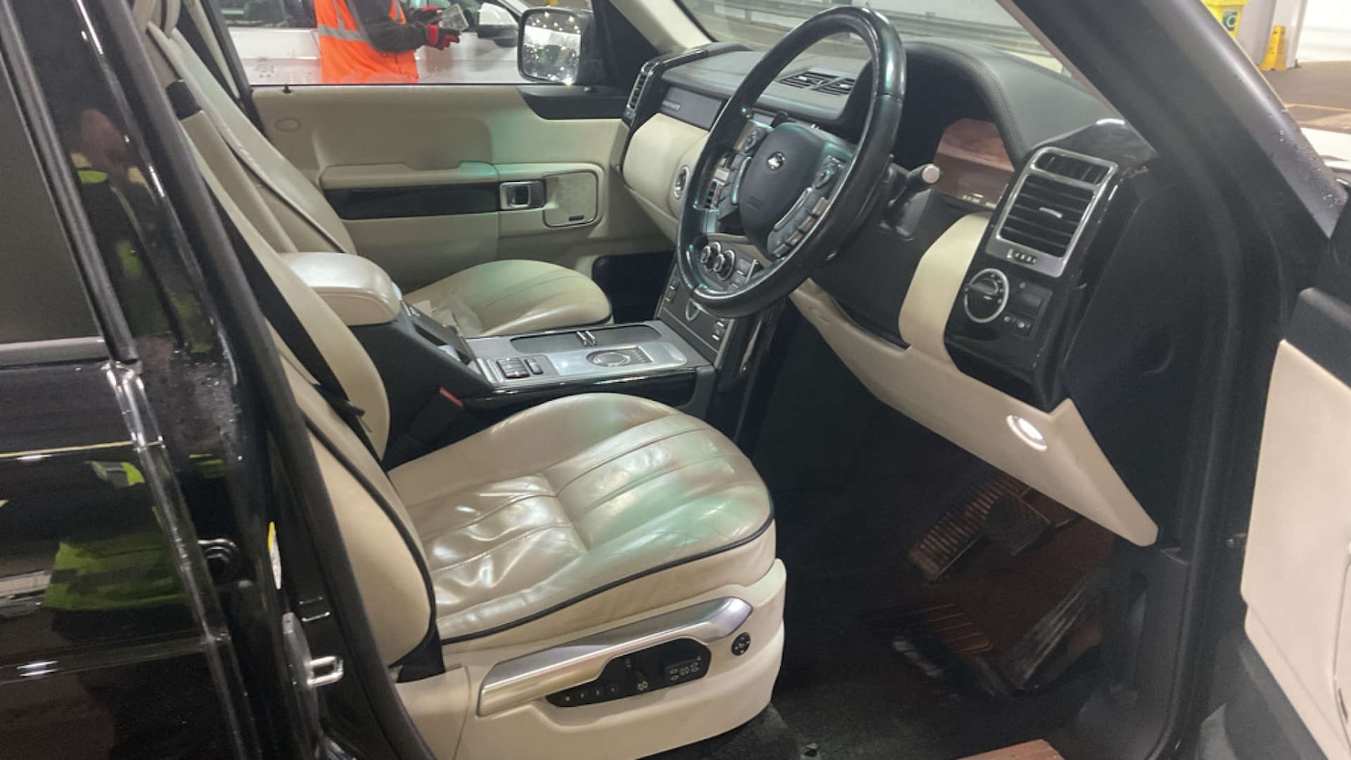 Used Land Rover Range Rover 2011 for sale - 77449499: Photo 8