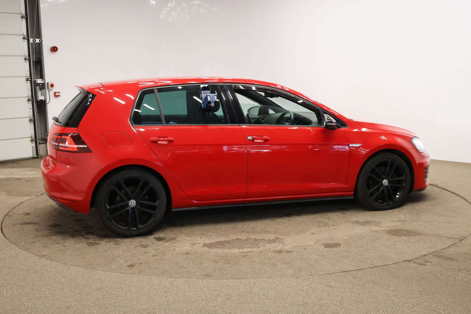 Used Volkswagen Golf 2014 for sale - 76720458: Photo 3