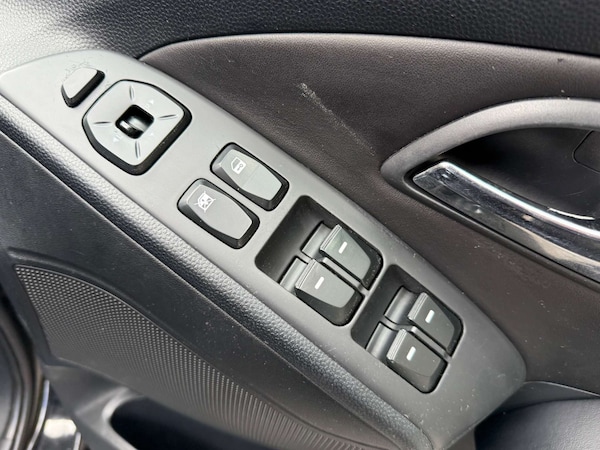 Used Hyundai Ix35 2012 for sale - 75146381: Photo 43