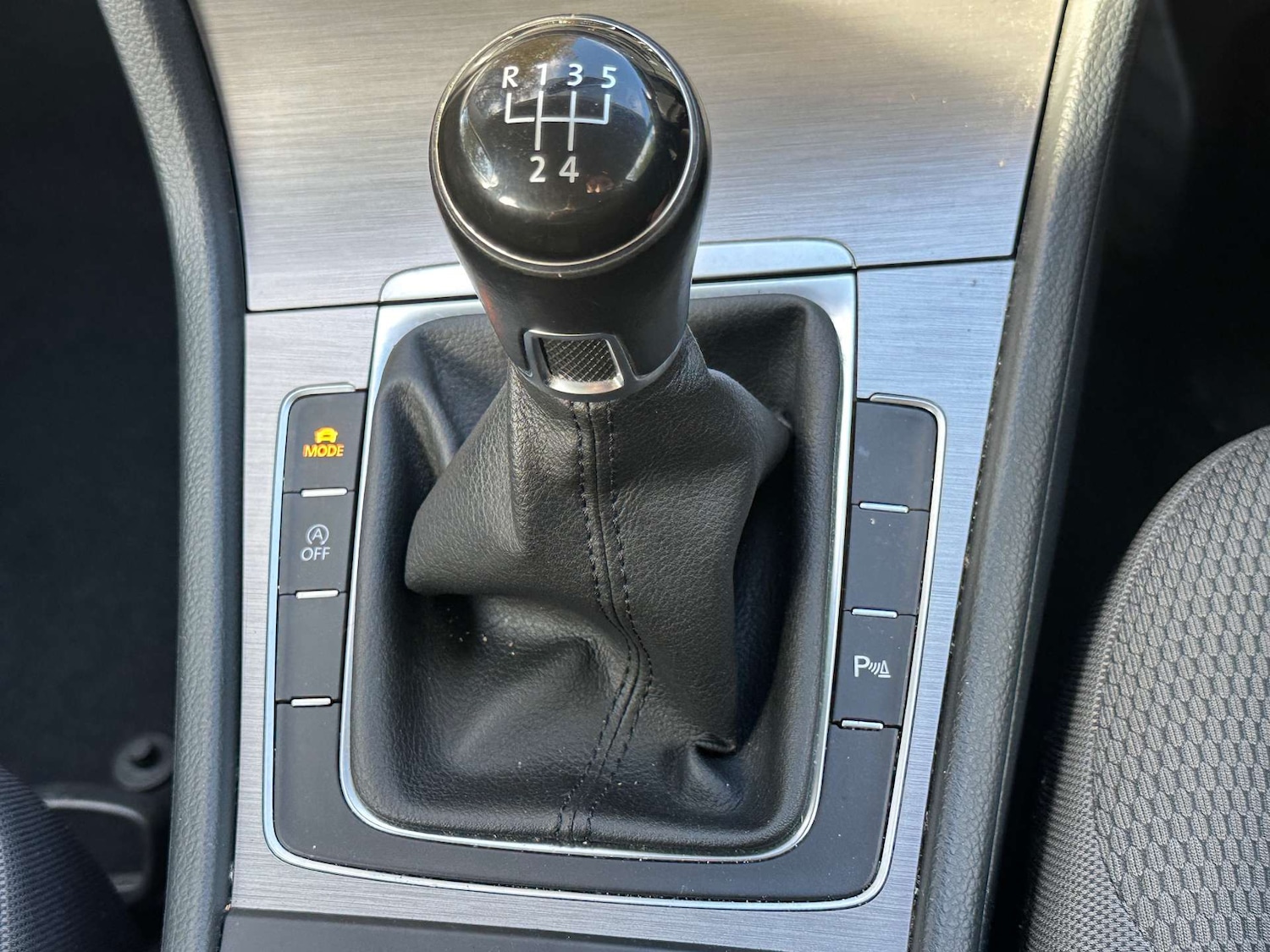 Used Volkswagen Golf 2015 for sale - 76601336: Photo 19