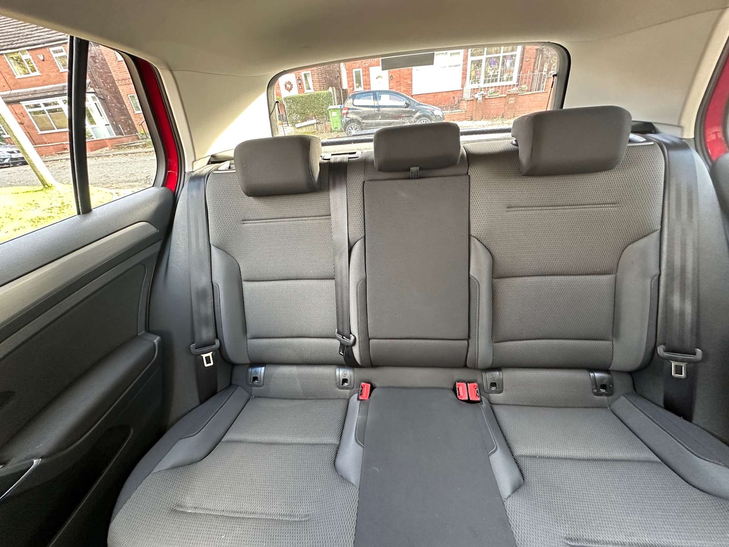 Used Volkswagen Golf 2015 for sale - 76601336: Photo 33