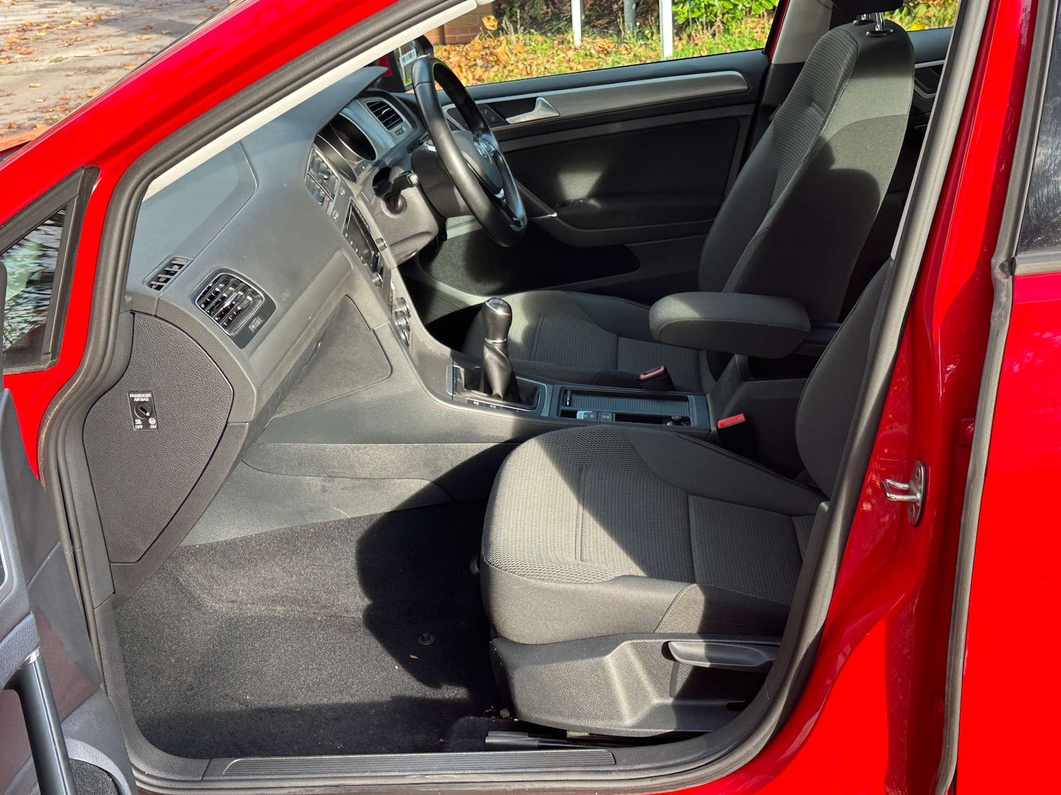 Used Volkswagen Golf 2015 for sale - 76601336: Photo 36