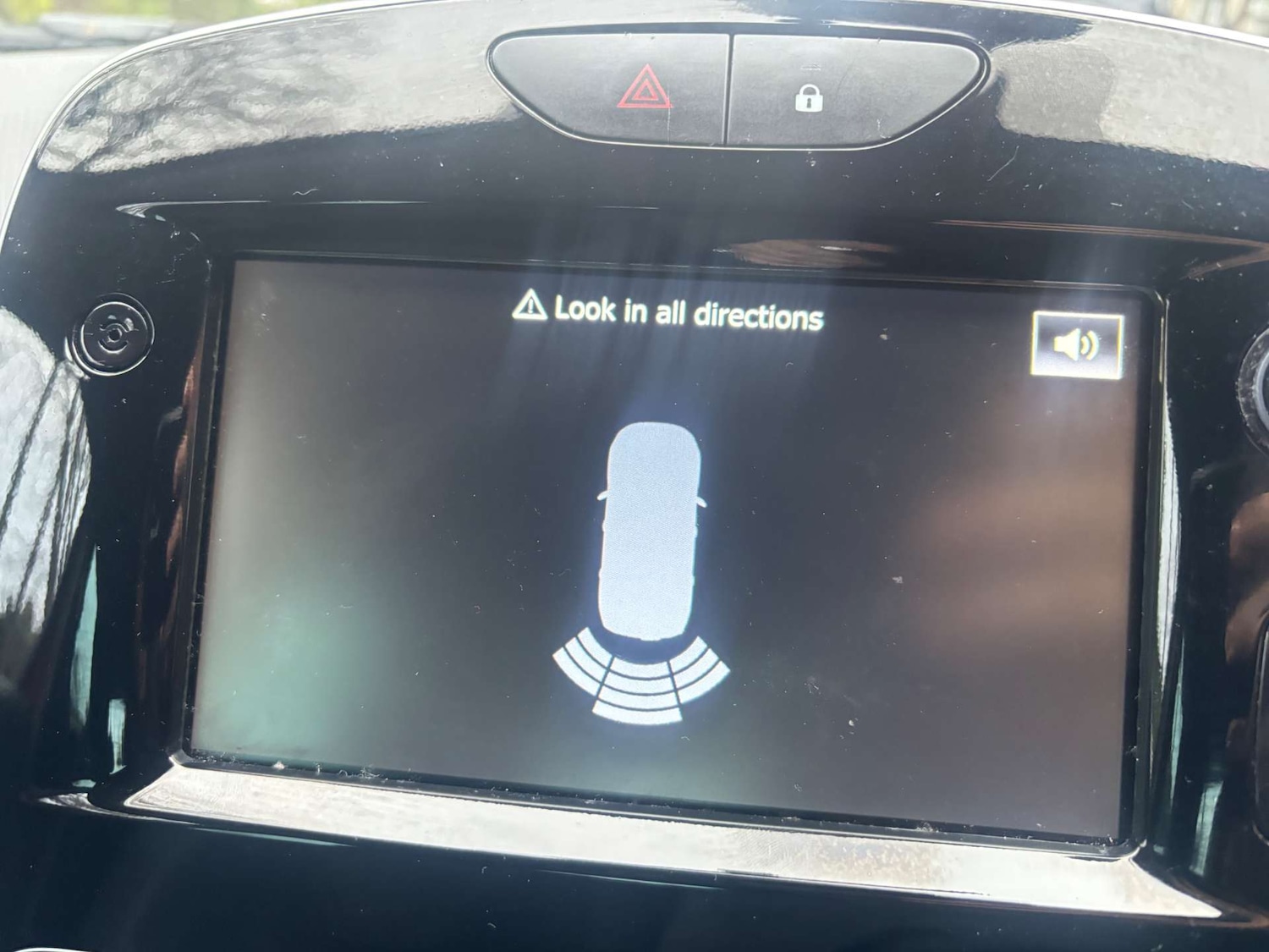 Used Renault Clio 2019 for sale - 77261374: Photo 26