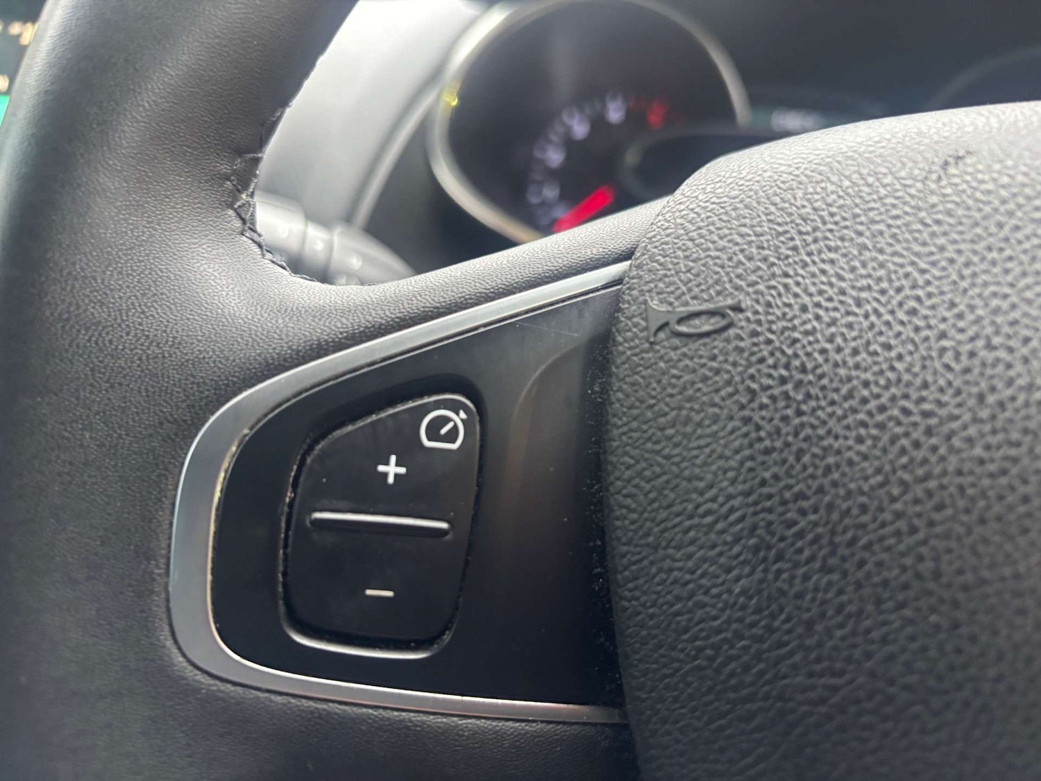 Used Renault Clio 2019 for sale - 77261374: Photo 32