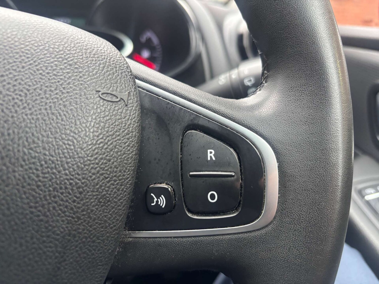 Used Renault Clio 2019 for sale - 77261374: Photo 35