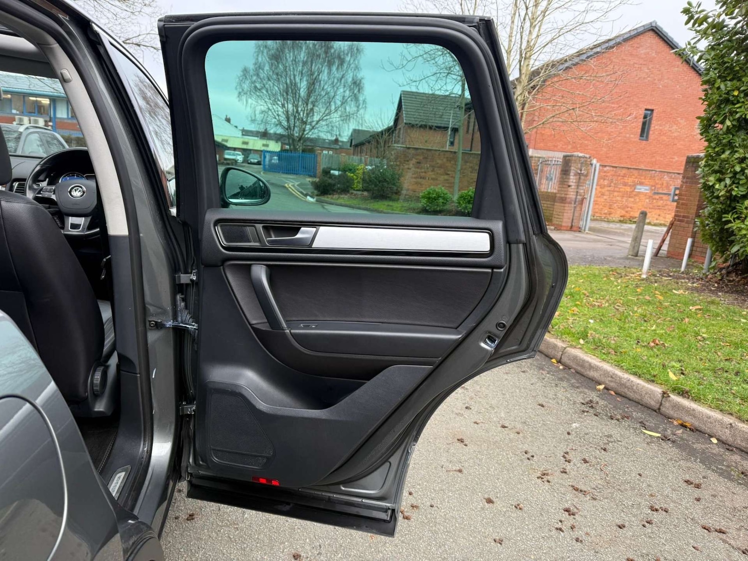 Used Volkswagen Touareg 2013 for sale - 77446379: Photo 25