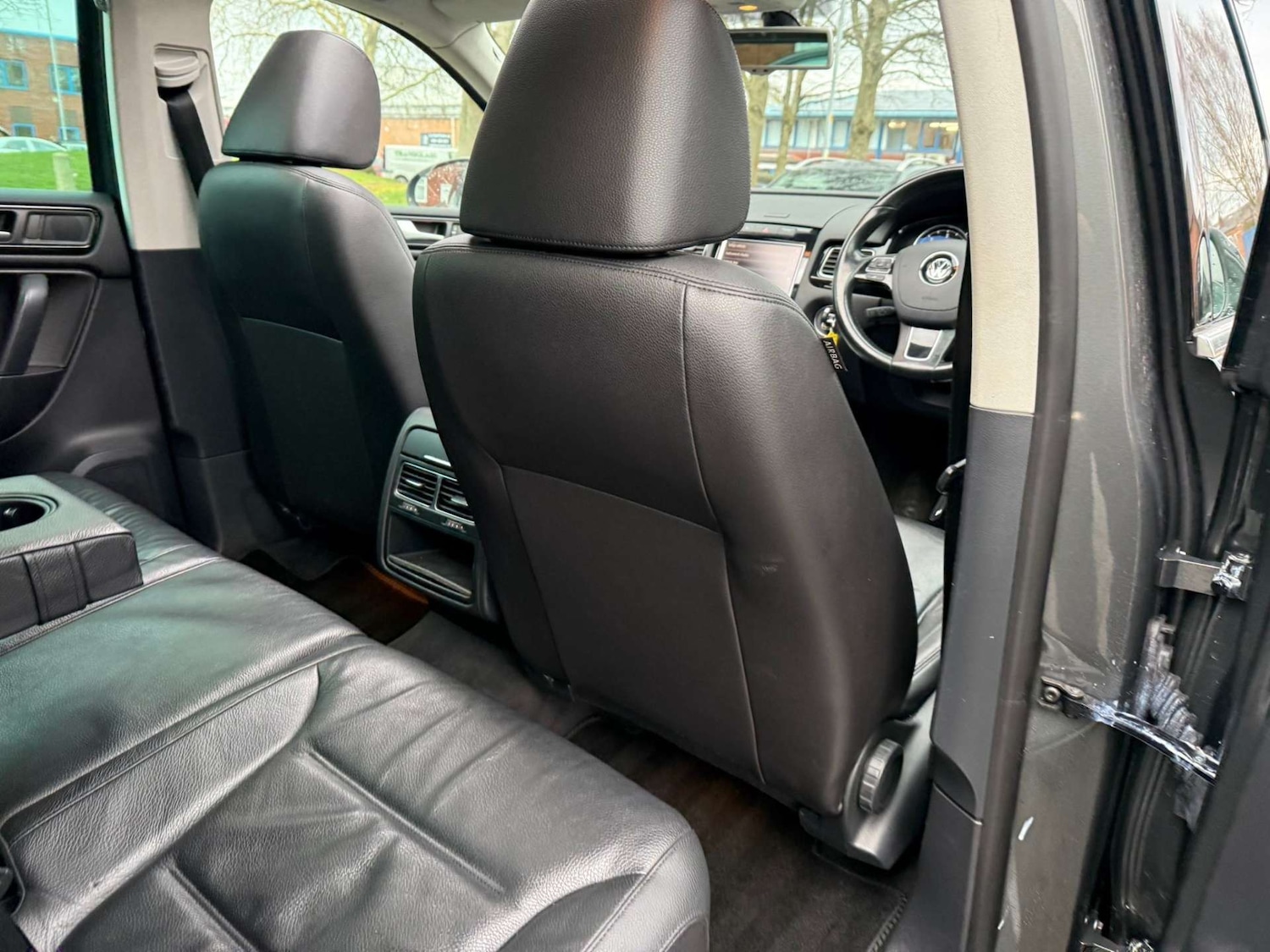 Used Volkswagen Touareg 2013 for sale - 77446379: Photo 32