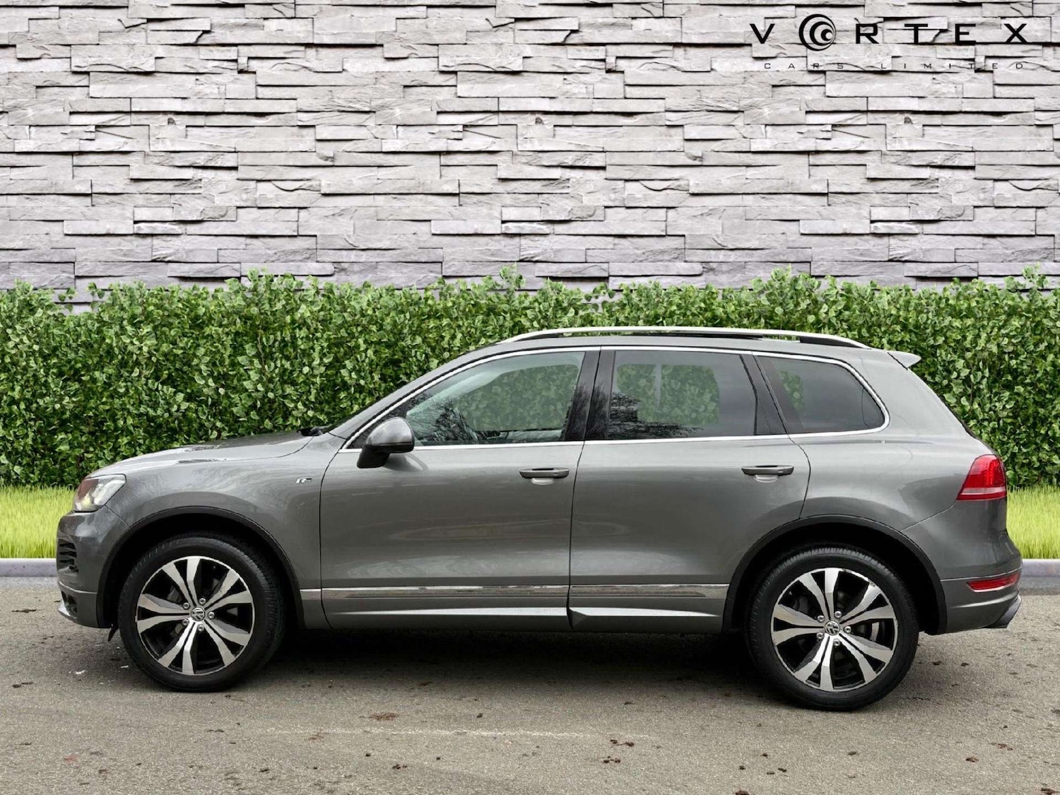 Used Volkswagen Touareg 2013 for sale - 77446379: Photo 5