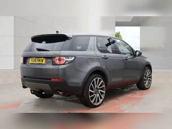 Used Land Rover Discovery Sport 2016 for sale - 79705926: Photo