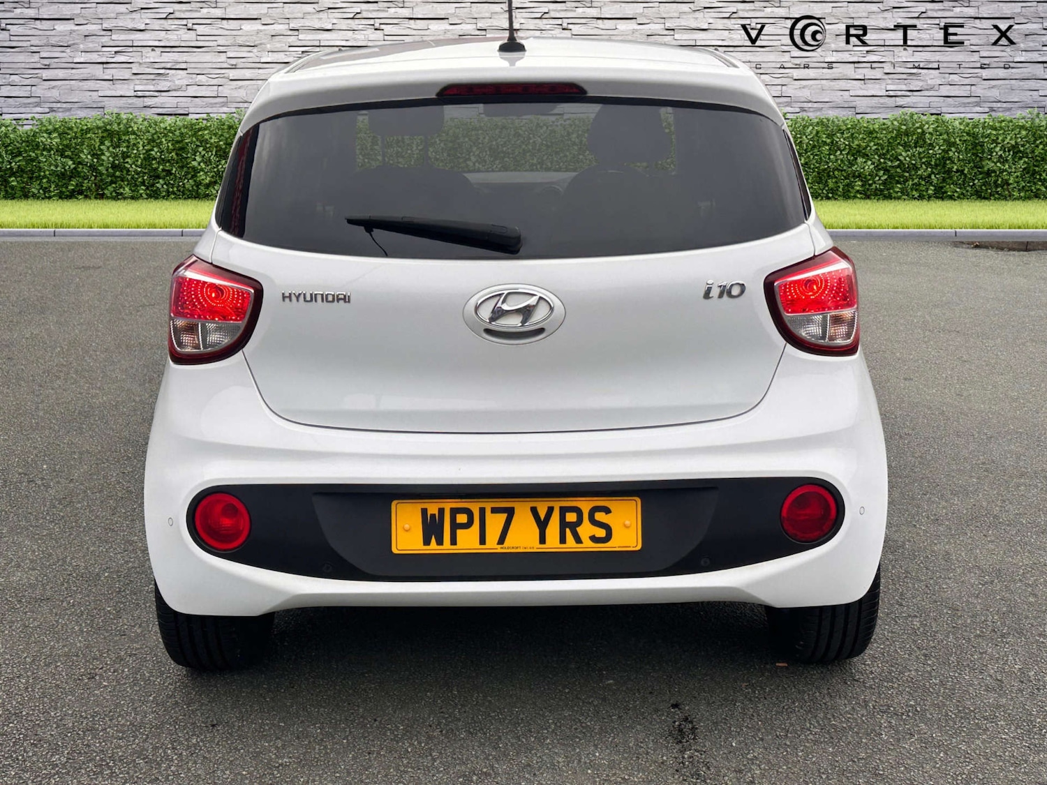 Used Hyundai i10 2017 for sale - 76601310: Photo 6