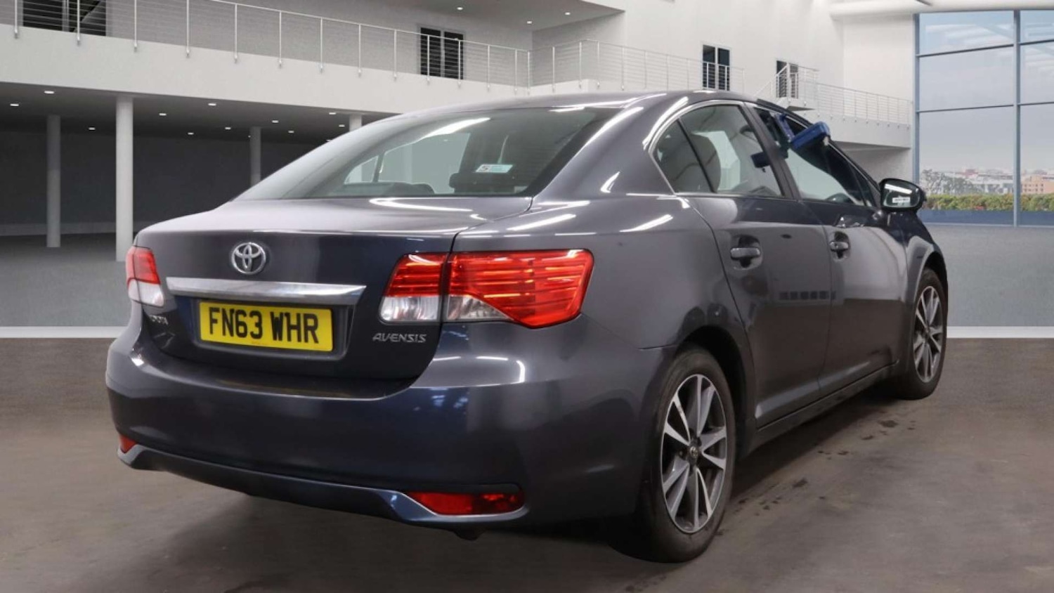 Used Toyota Avensis 2013 for sale - 76451736: Photo 4