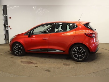 Used Renault Clio 2015 for sale - 76220613: Photo