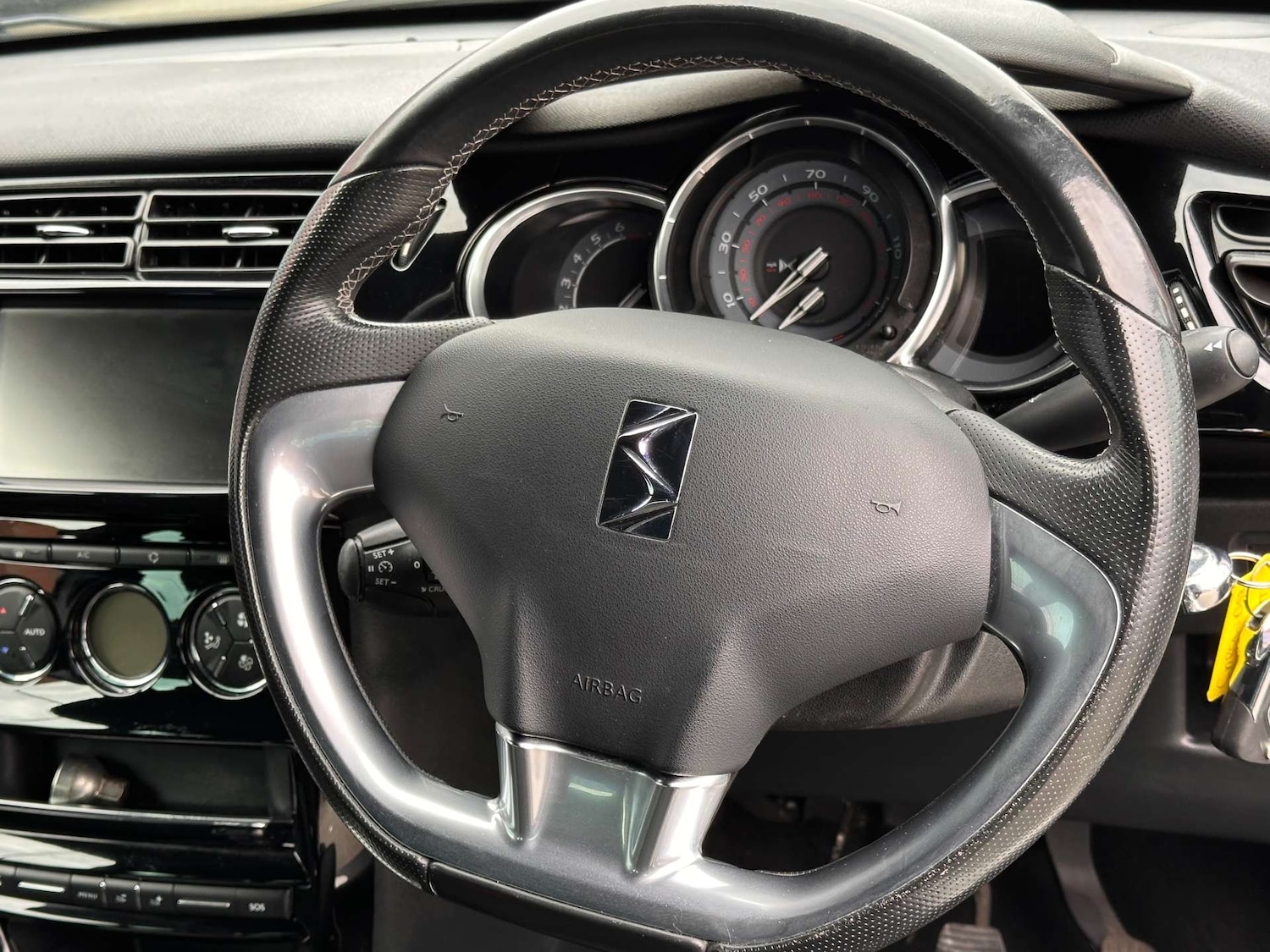 Used DS Automobiles DS 3 2017 for sale - 76105304: Photo 21
