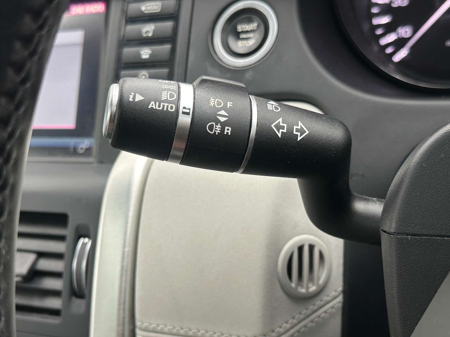 Used Land Rover Discovery Sport 2015 for sale - 77148657: Photo 12