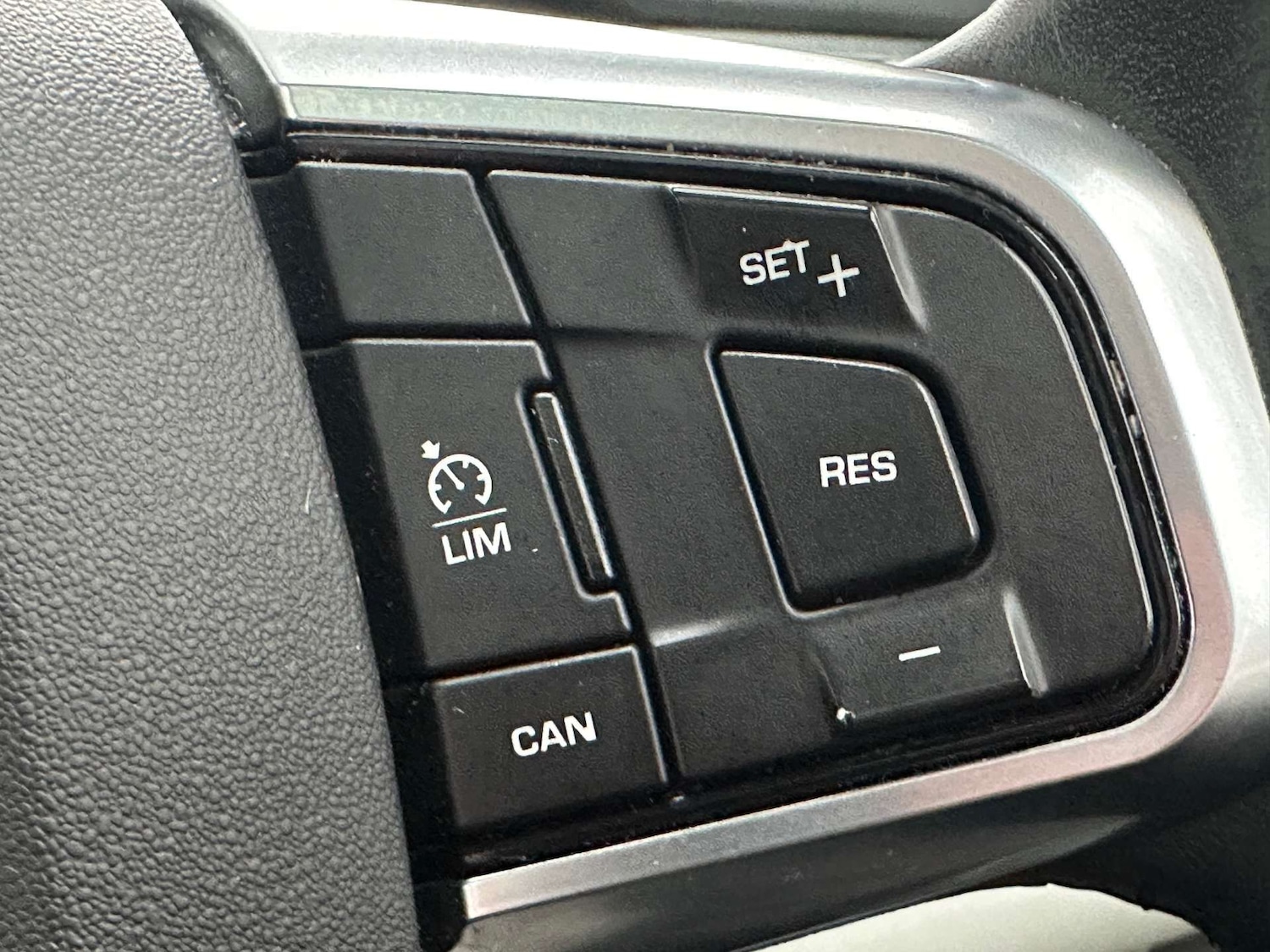 Used Land Rover Discovery Sport 2015 for sale - 77148657: Photo 14