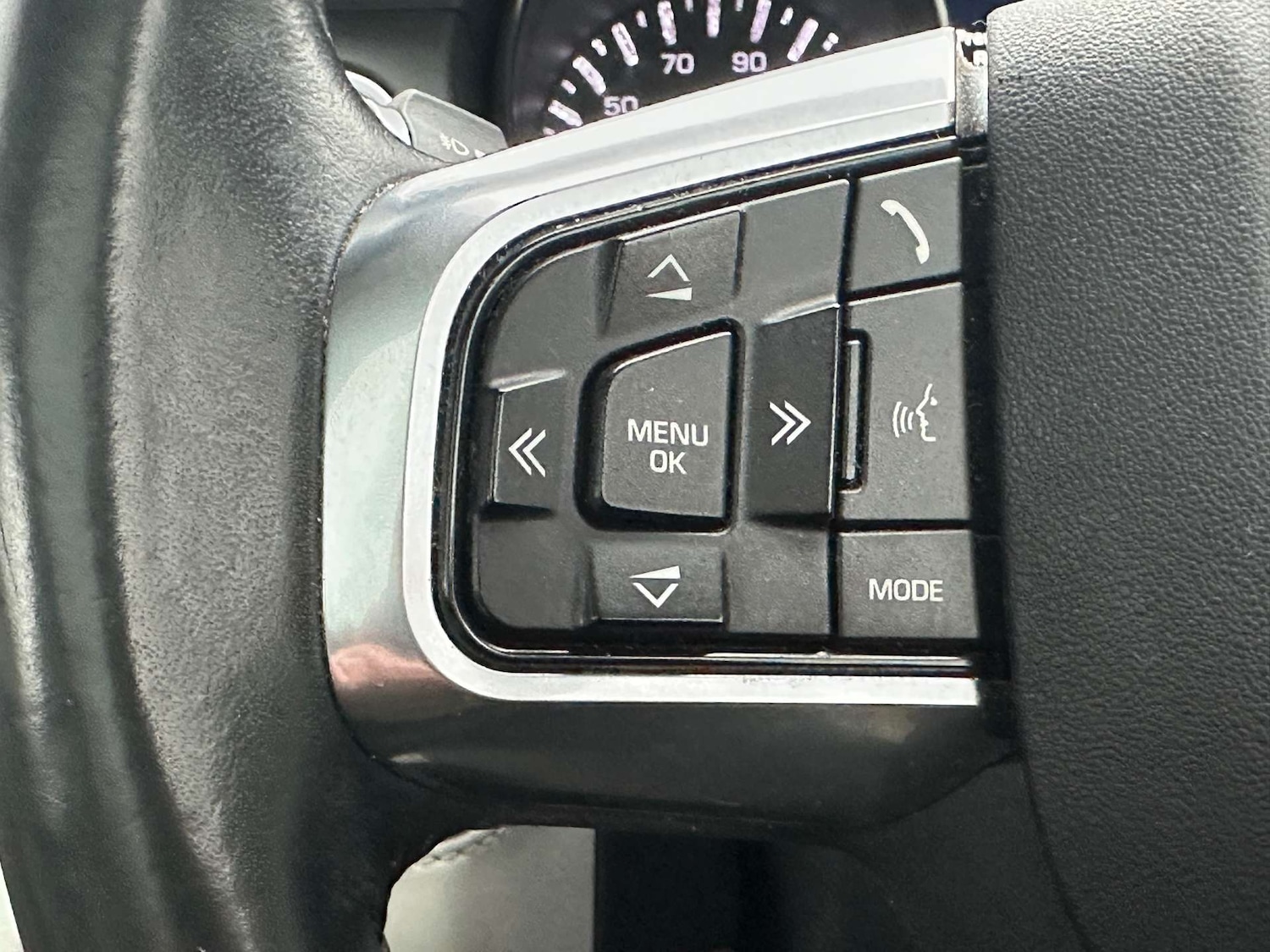 Used Land Rover Discovery Sport 2015 for sale - 77148657: Photo 15