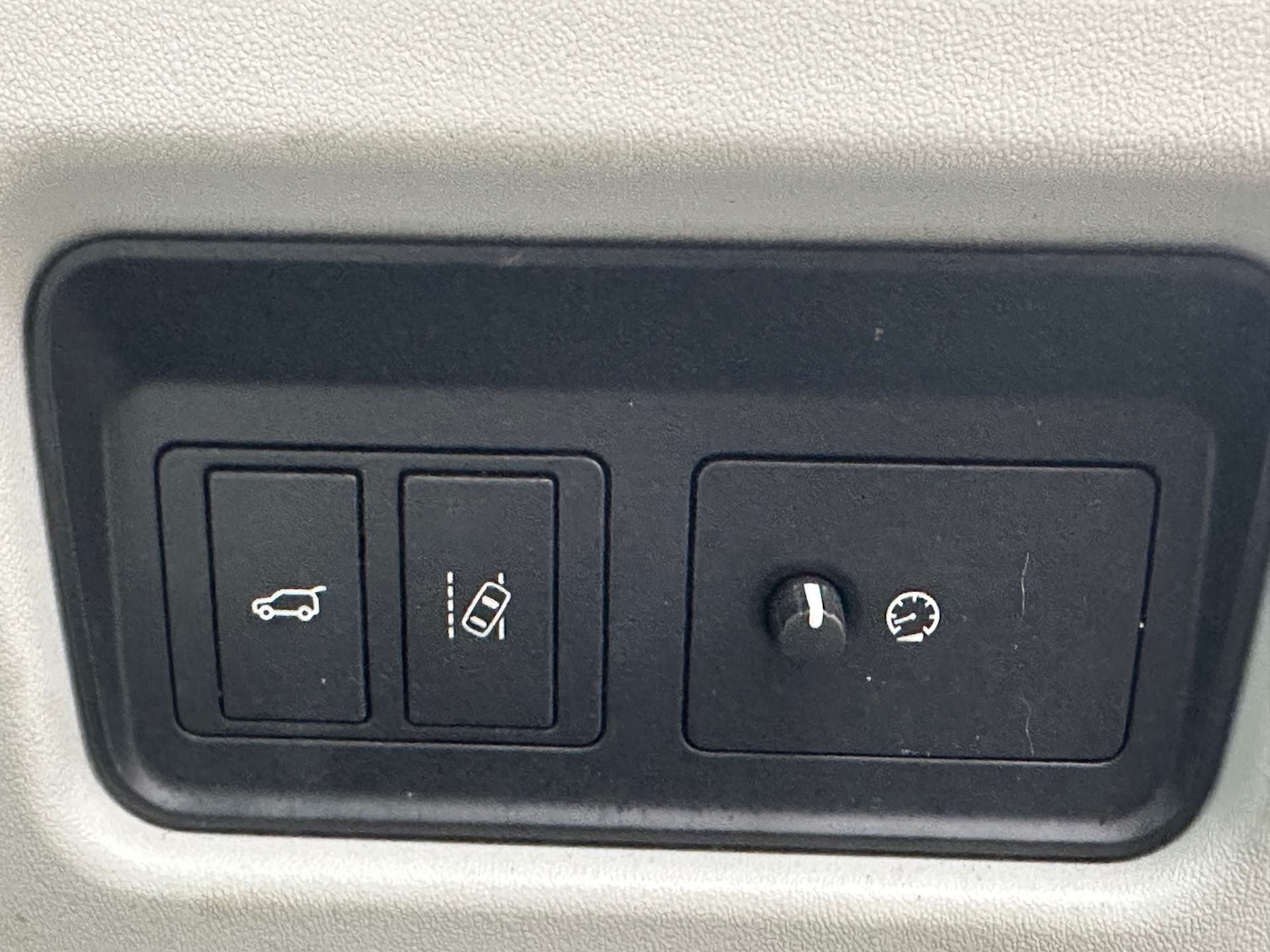 Used Land Rover Discovery Sport 2015 for sale - 77148657: Photo 25