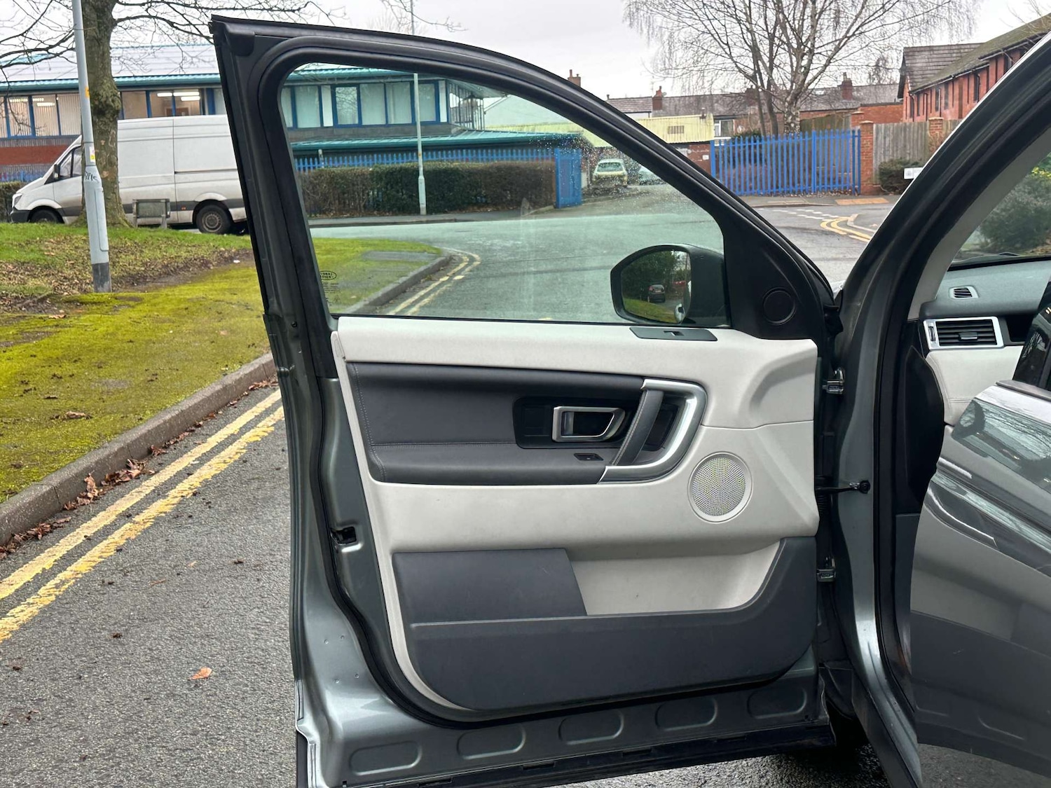 Used Land Rover Discovery Sport 2015 for sale - 77148657: Photo 40