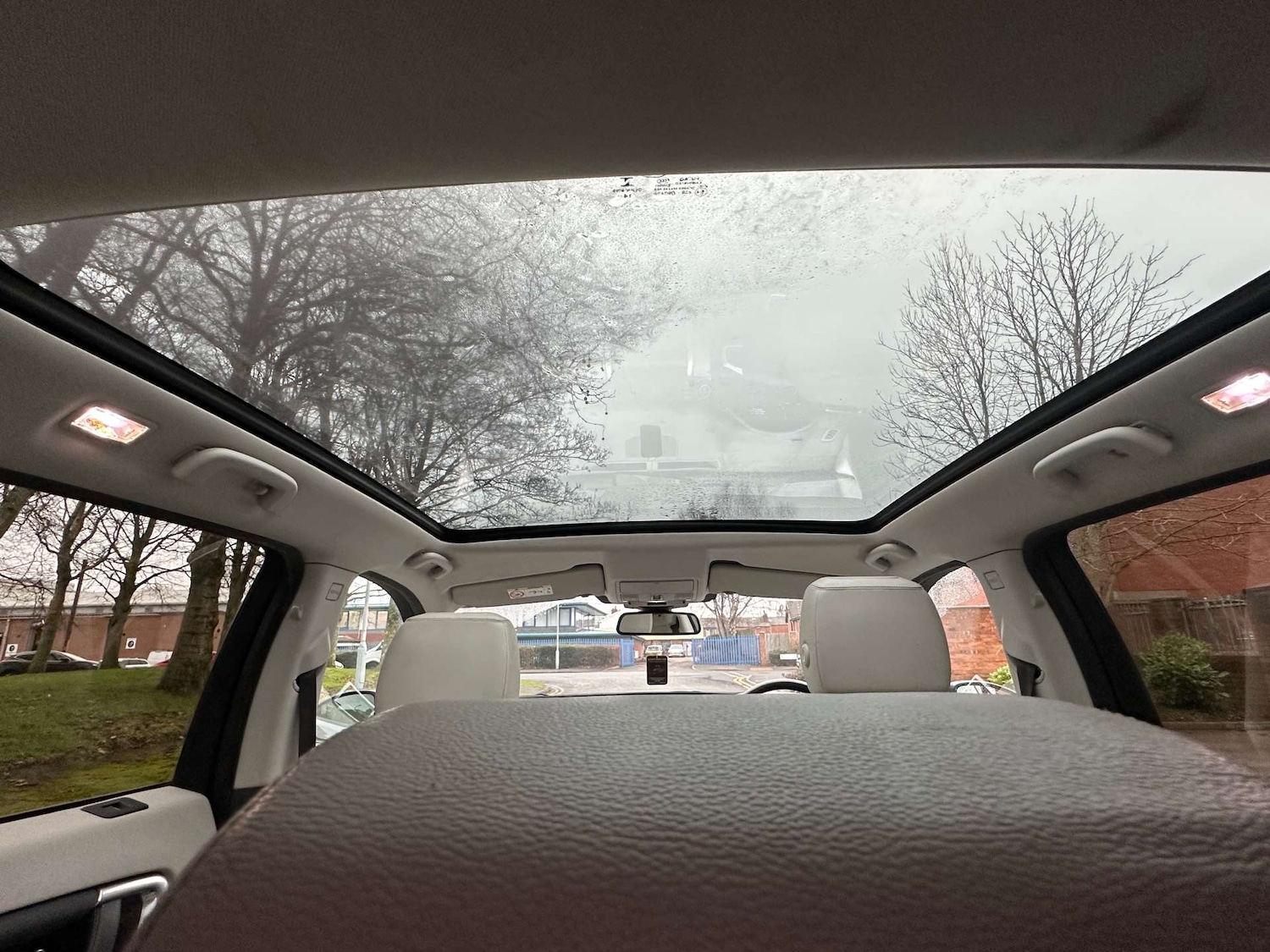 Used Land Rover Discovery Sport 2015 for sale - 77148657: Photo 43