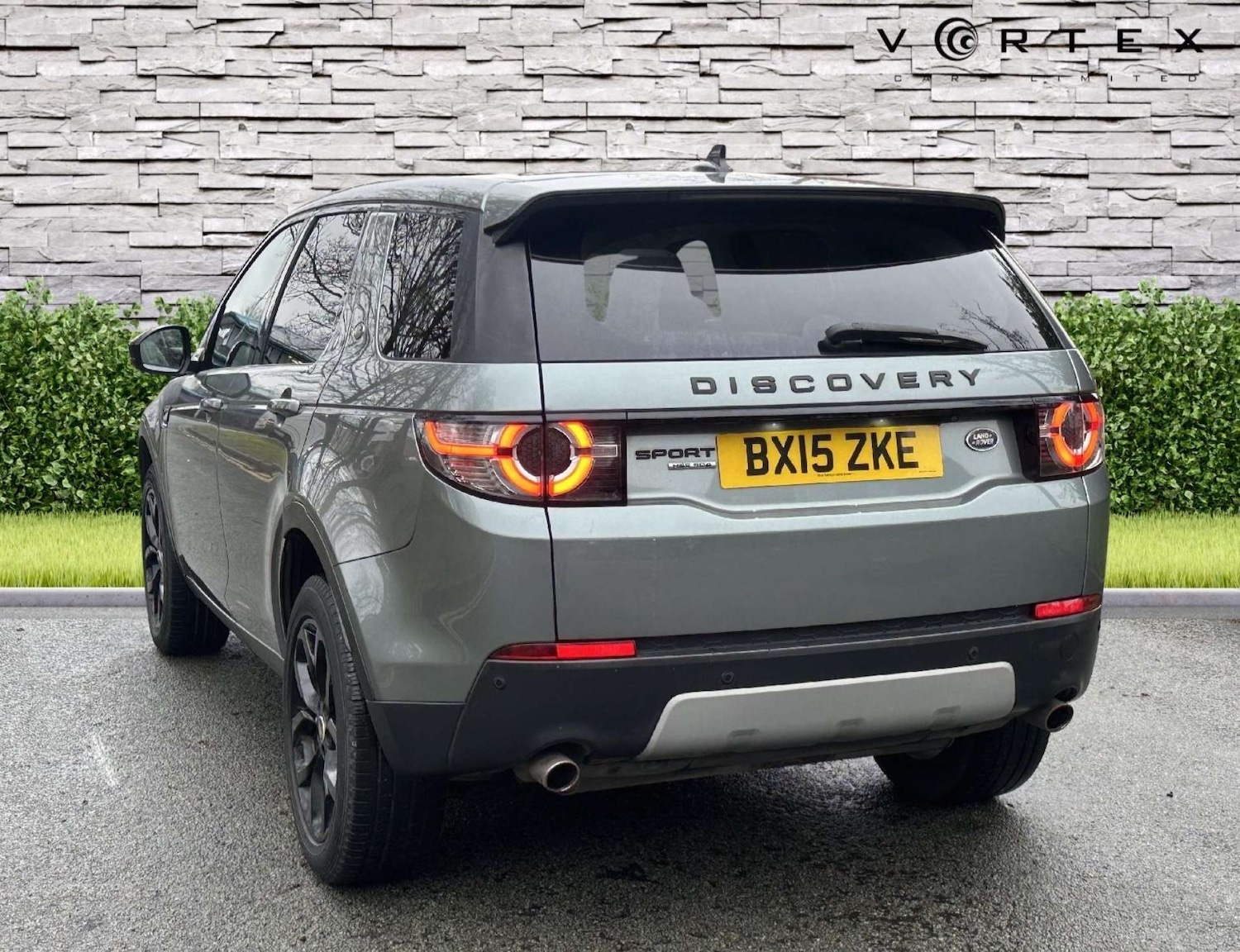 Used Land Rover Discovery Sport 2015 for sale - 77148657: Photo 5