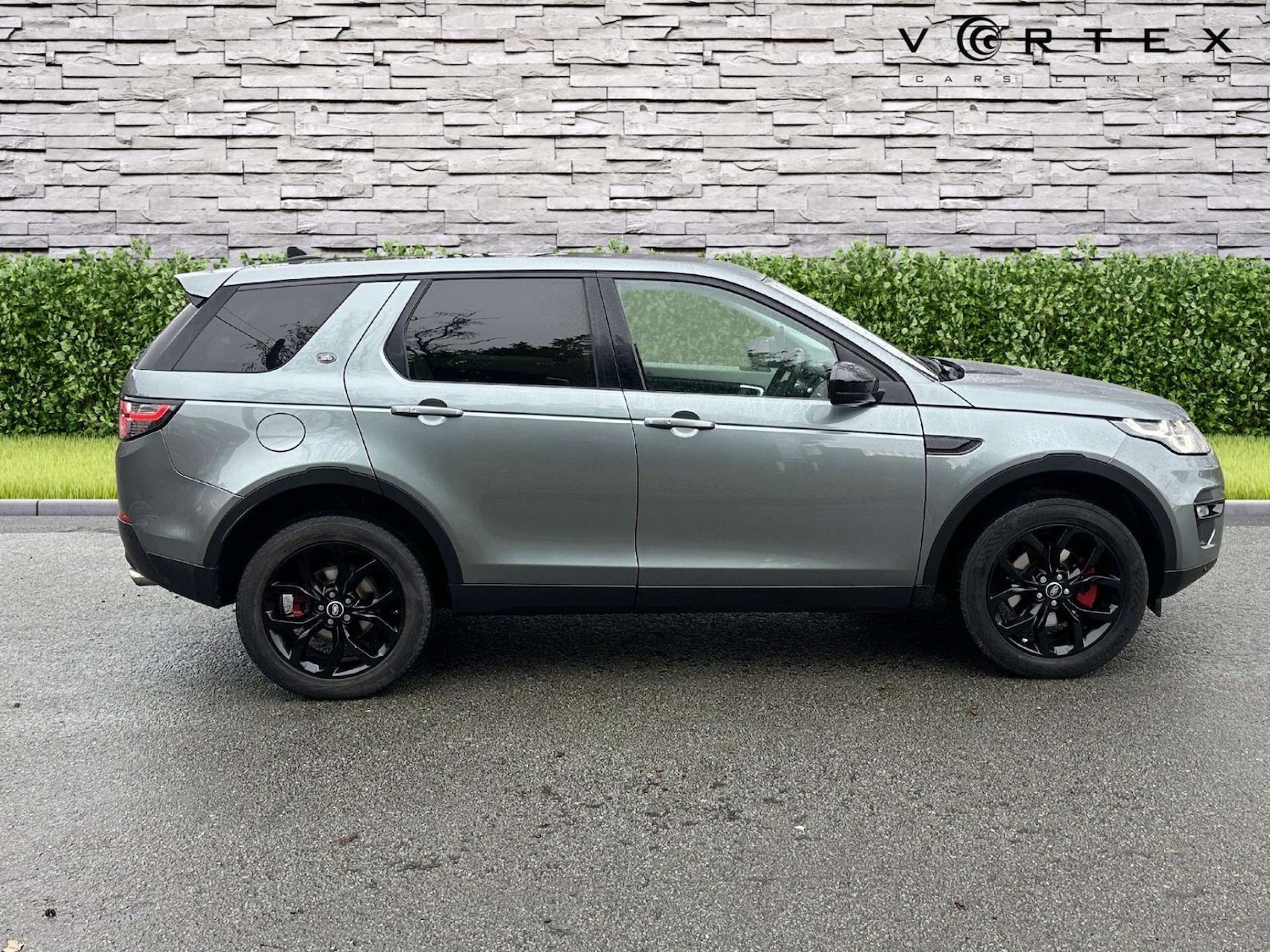 Used Land Rover Discovery Sport 2015 for sale - 77148657: Photo 9