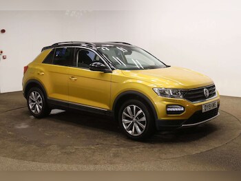 Used Volkswagen T-Roc 2019 for sale - 77342155: Photo