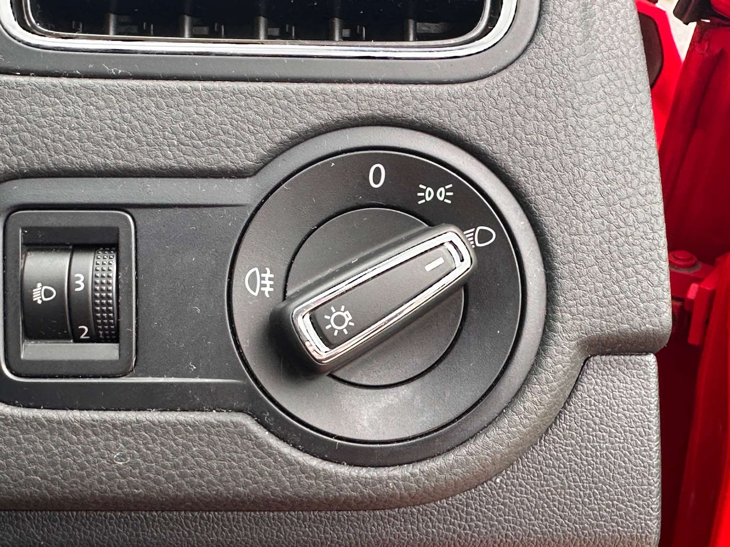 Used Volkswagen Polo 2015 for sale - 77148632: Photo 23