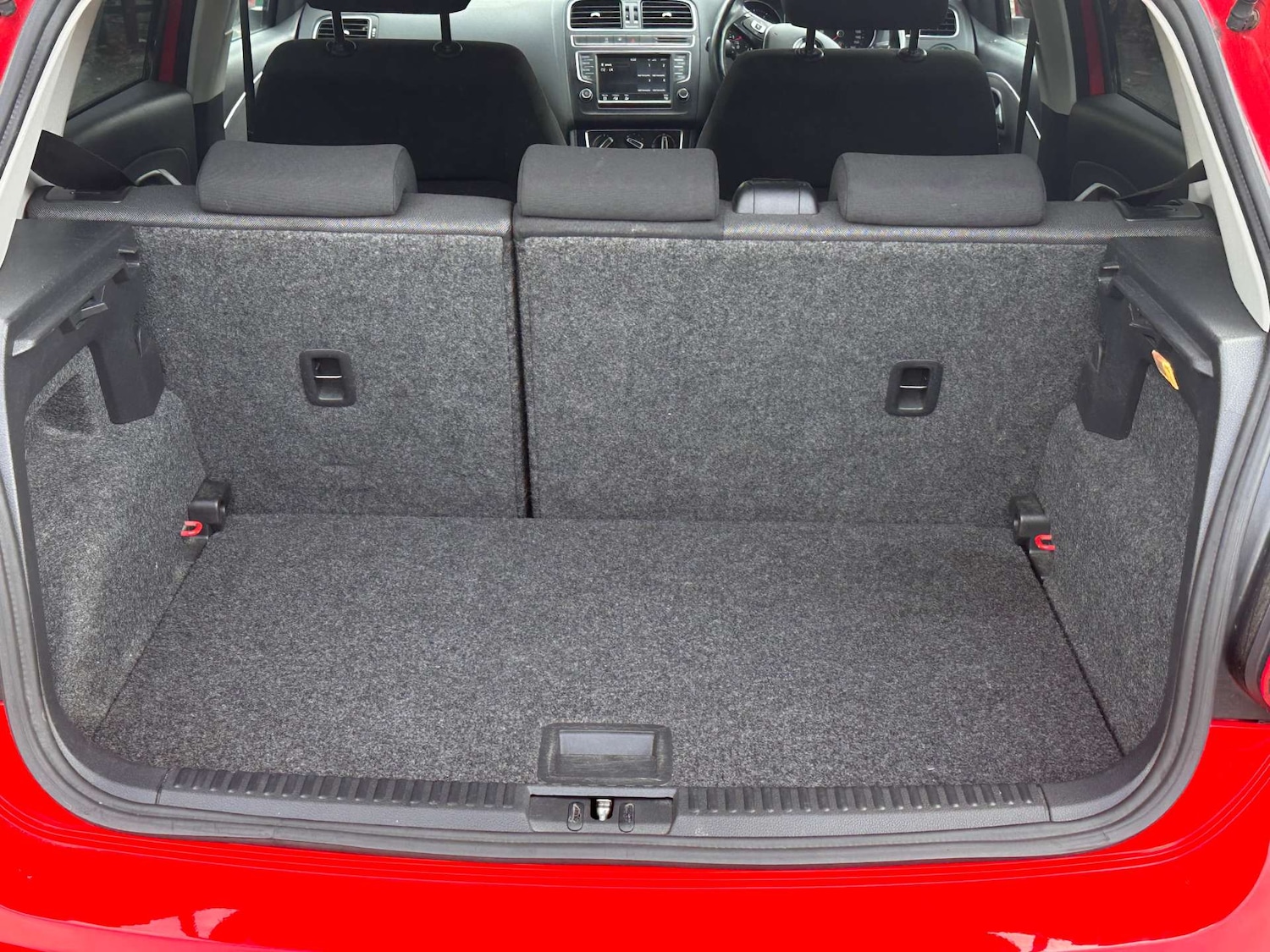 Used Volkswagen Polo 2015 for sale - 77148632: Photo 45