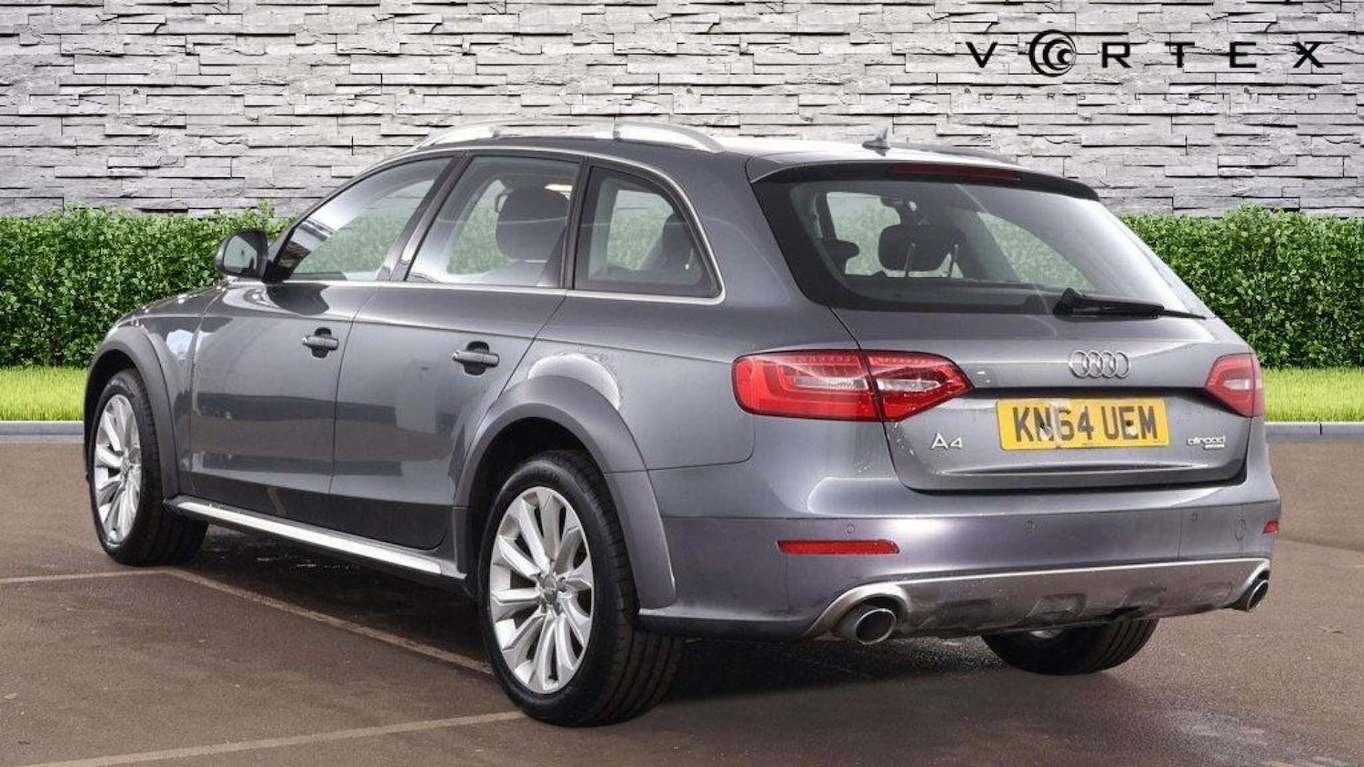 Used Audi A4 2014 for sale - 77717720: Photo 3