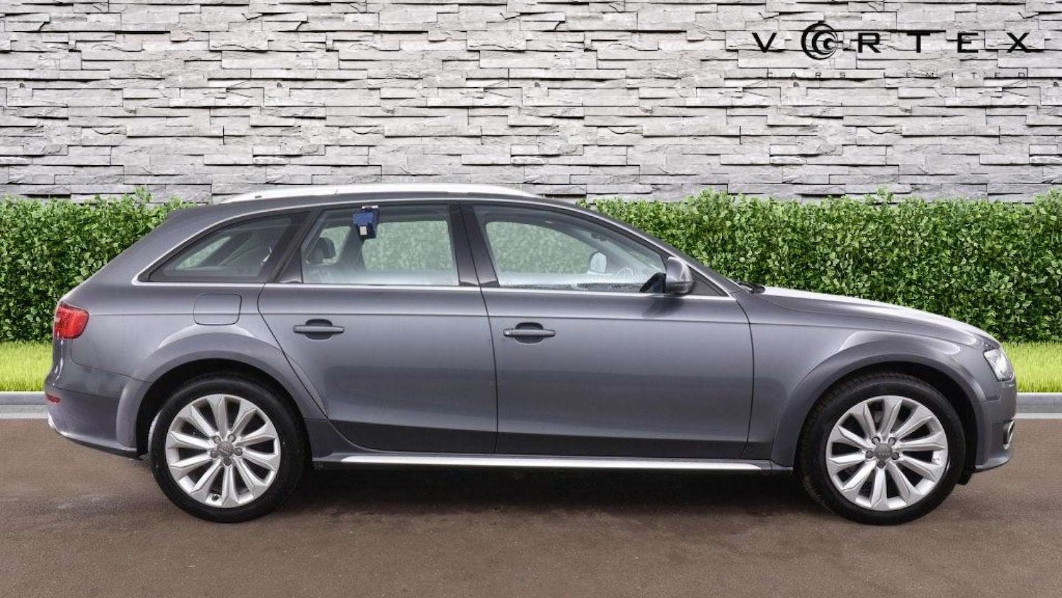 Used Audi A4 2014 for sale - 77717720: Photo 5